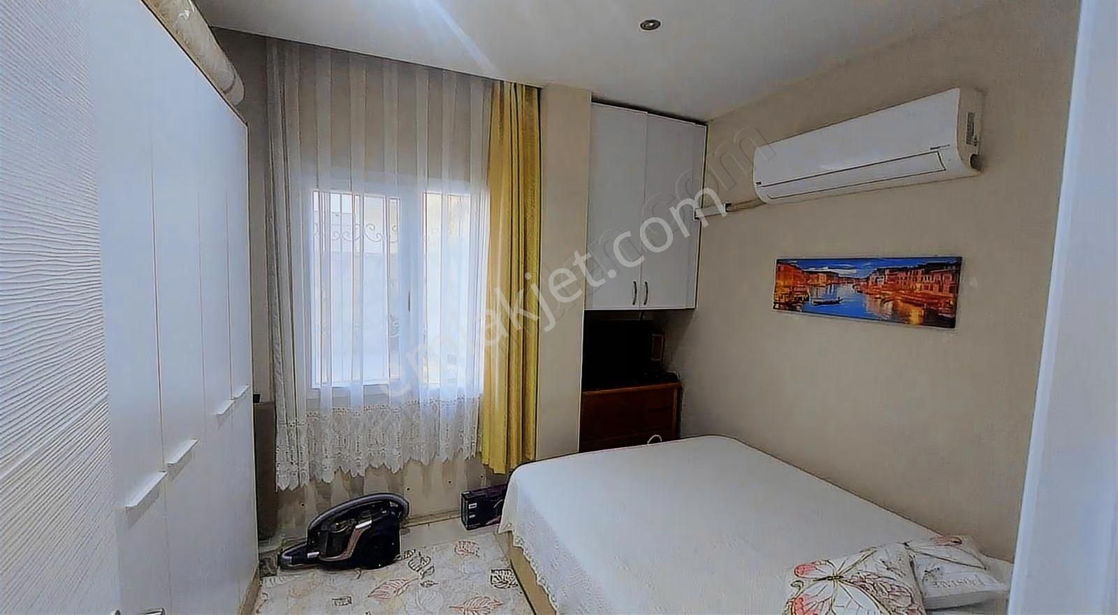 Kuşadası Ege Mahallesinde Satılık 1+1 Giriş Kat Daire - Görsel 14