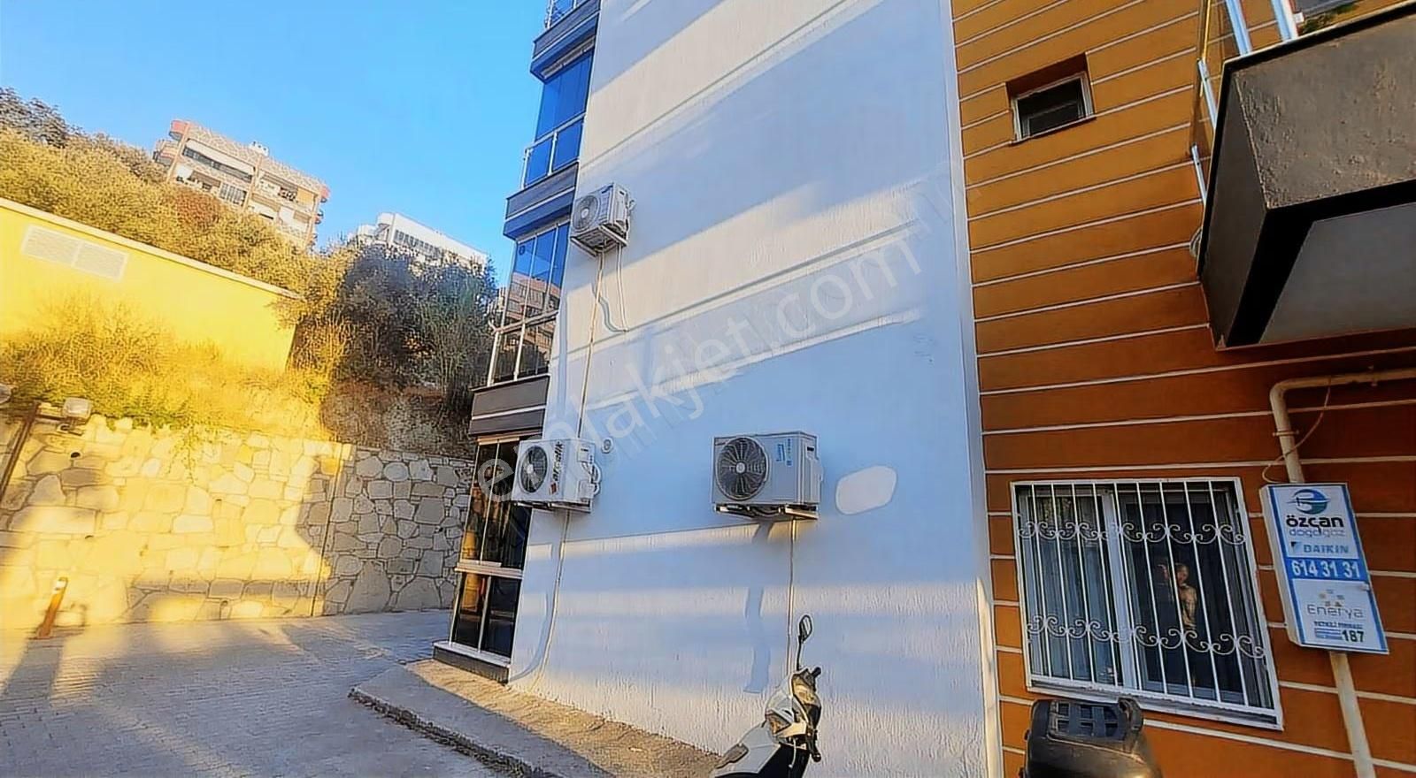 Kuşadası Ege Mahallesinde Satılık 1+1 Giriş Kat Daire - Görsel 7