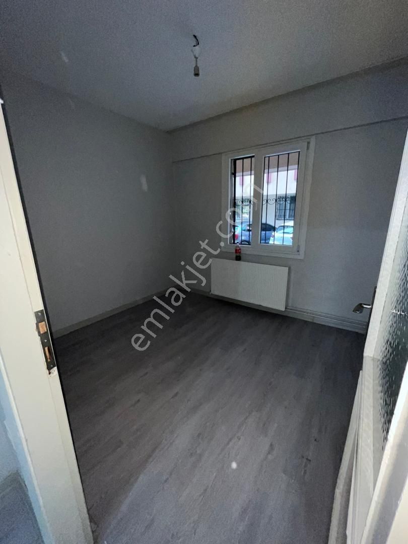 Ataşehir Belediye Karşısı Site İçi Griş Kat 2+1 İçi Yapılı Boyalı Kiralık Daire Ev Ulaşım - Görsel 6