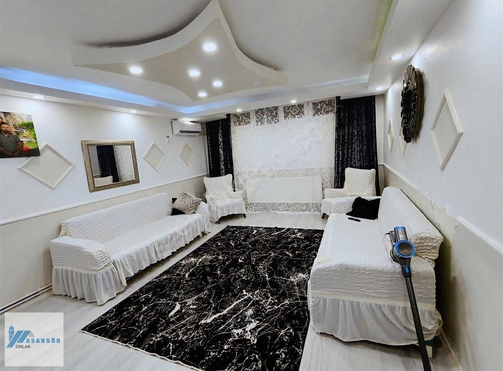 Asansör Emlaktan Satilik Full Yapili Dogalgazli Masrafsiz Daire