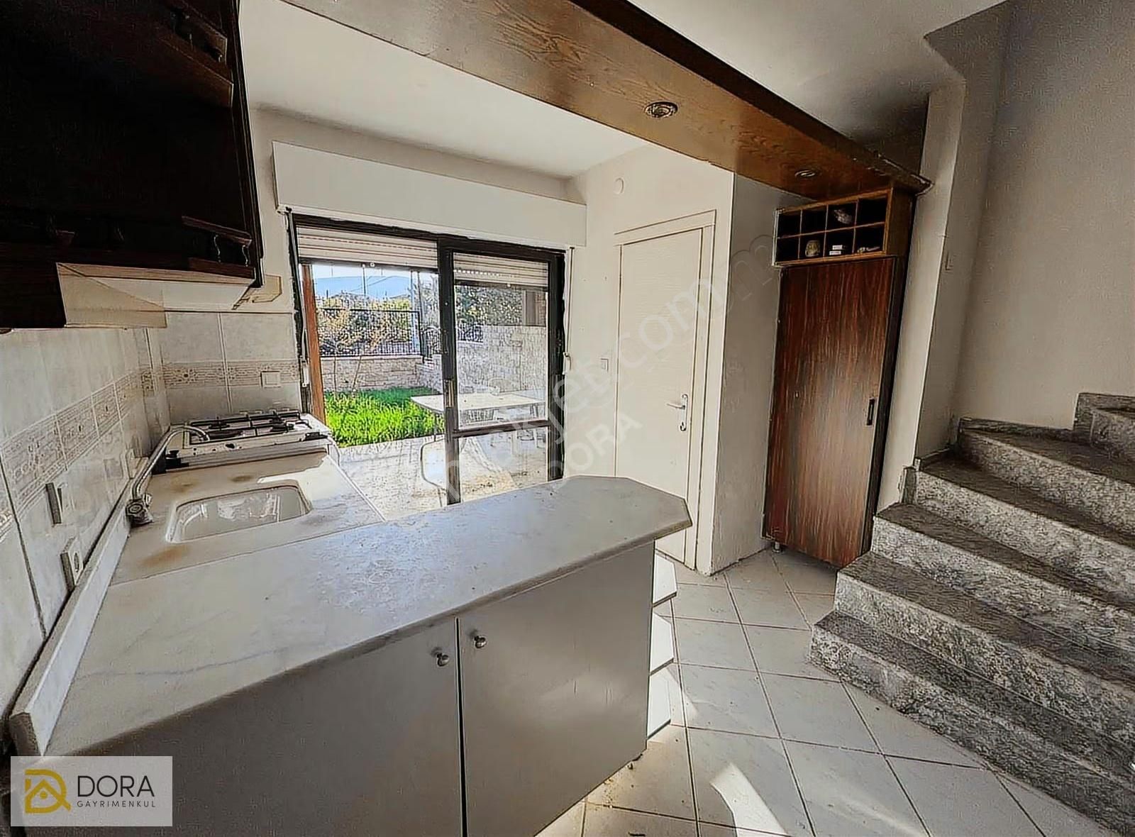 Ilıcada Mükemmel Konumda Satılık Villa - Görsel 5