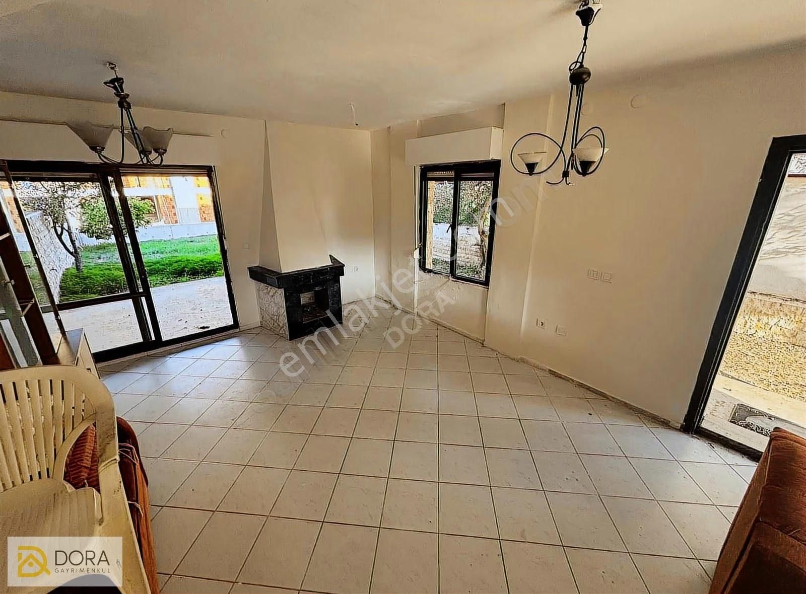 Ilıcada Mükemmel Konumda Satılık Villa - Görsel 4