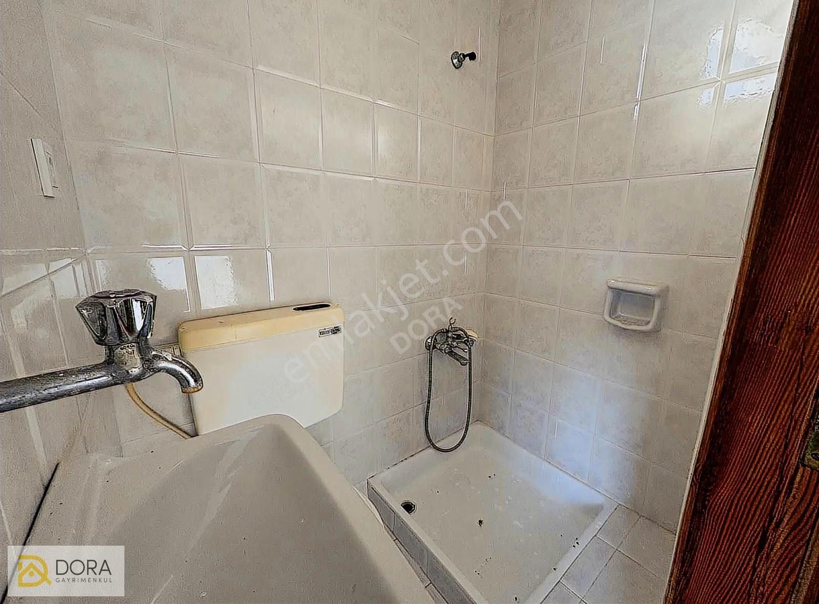 Ilıcada Mükemmel Konumda Satılık Villa - Görsel 11
