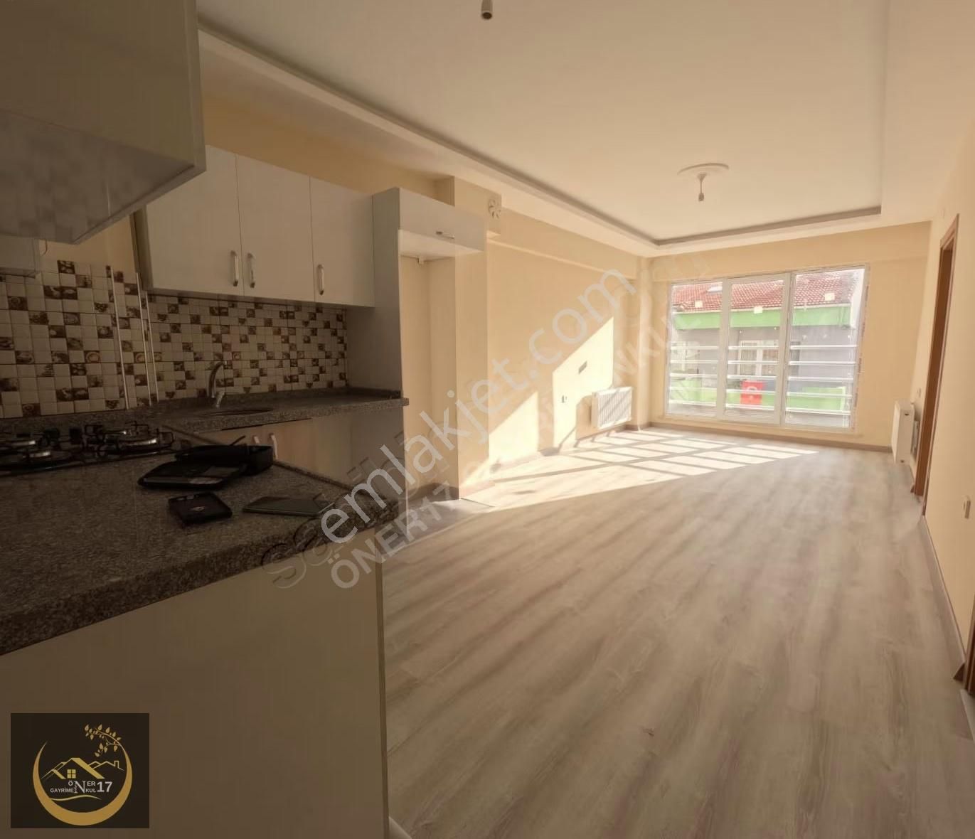 Barbaros Mahallesinde Yatırımlık 2+1 Daire | Oturuma Hazır - Görsel 3