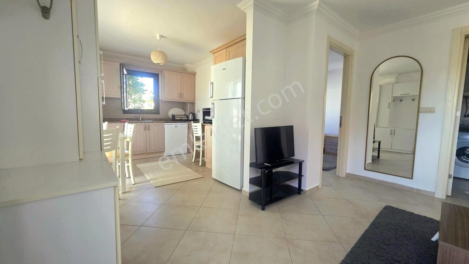 Bodrum Eskiçeşme Nezih Sitede Eşyalı Kiralık Bahçe Katı Daire - Görsel 4