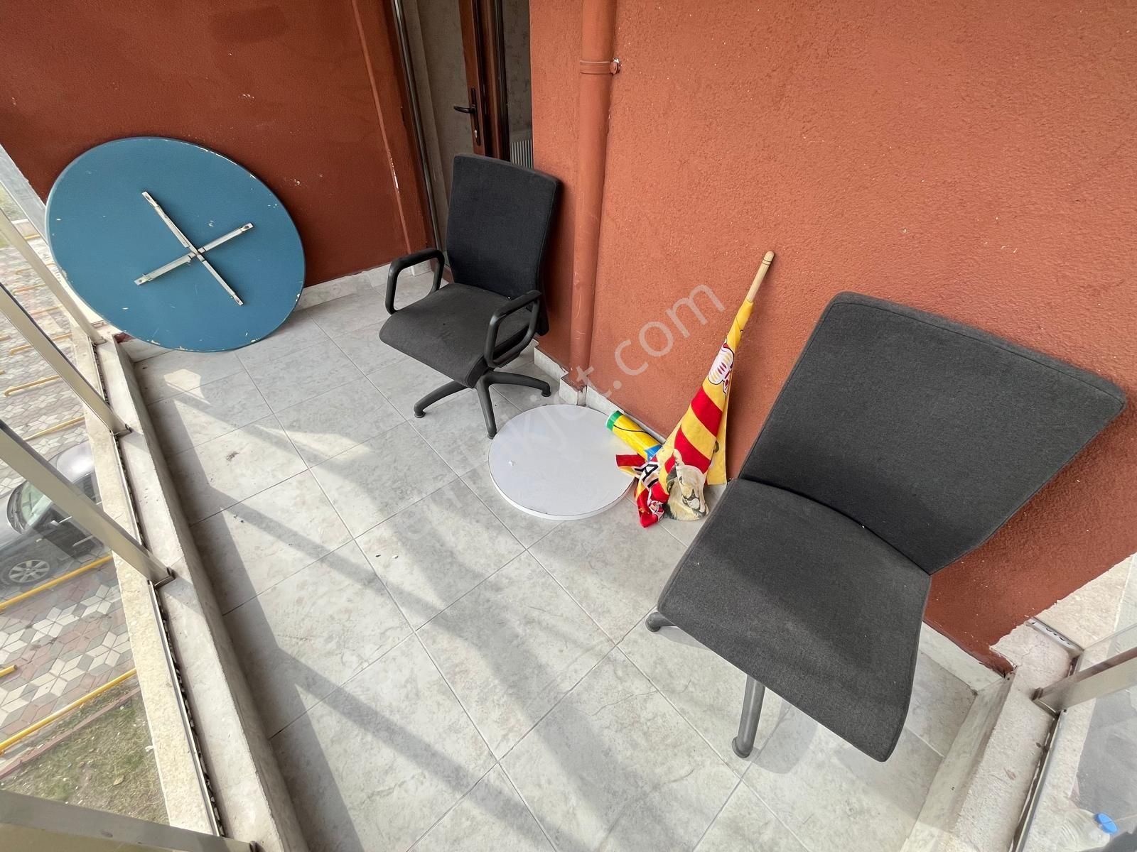 Karapürçek Cd Üzerinde 3.kat 3+1 Asansörlü Ön Cephe Full Yapılı - Görsel 27