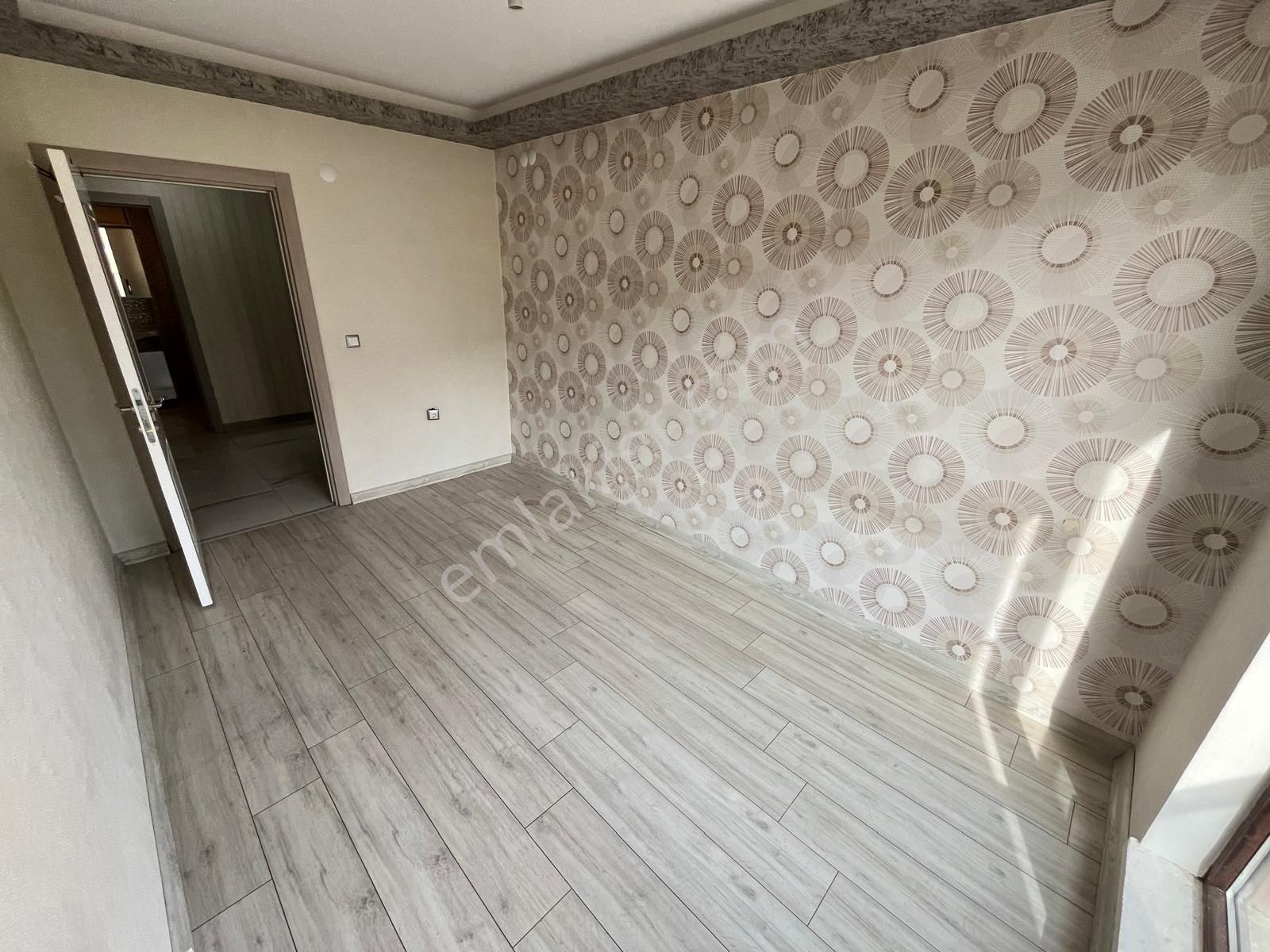 Karapürçek Cd Üzerinde 3.kat 3+1 Asansörlü Ön Cephe Full Yapılı - Görsel 16