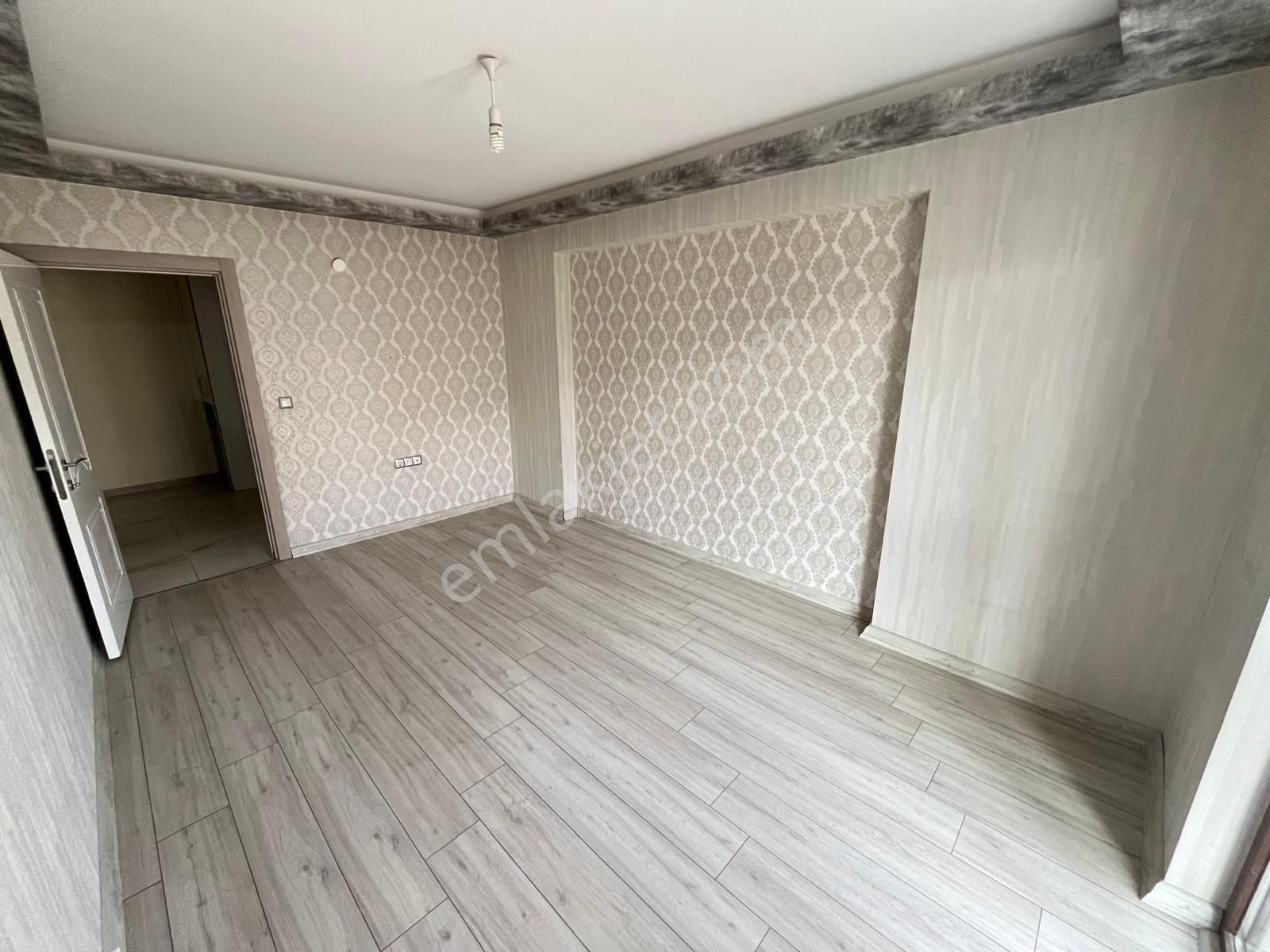 Karapürçek Cd Üzerinde 3.kat 3+1 Asansörlü Ön Cephe Full Yapılı - Görsel 15