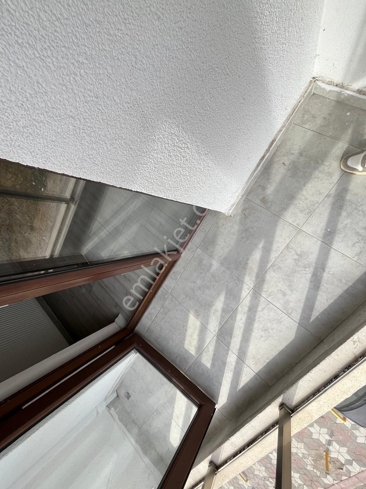 Karapürçek Cd Üzerinde 3.kat 3+1 Asansörlü Ön Cephe Full Yapılı - Görsel 32