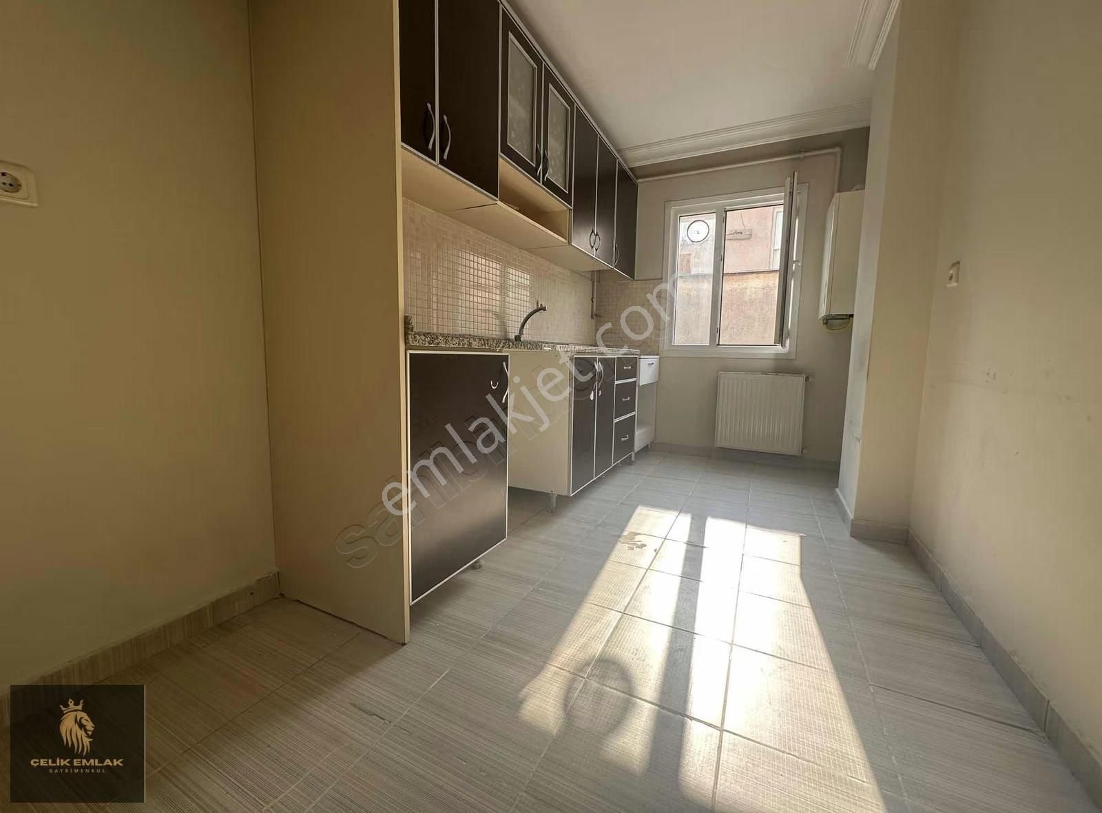 İstiklal Mh.de Asansörlü Binada 85m2 Balkonlu 2+1 Kiralık - Görsel 3