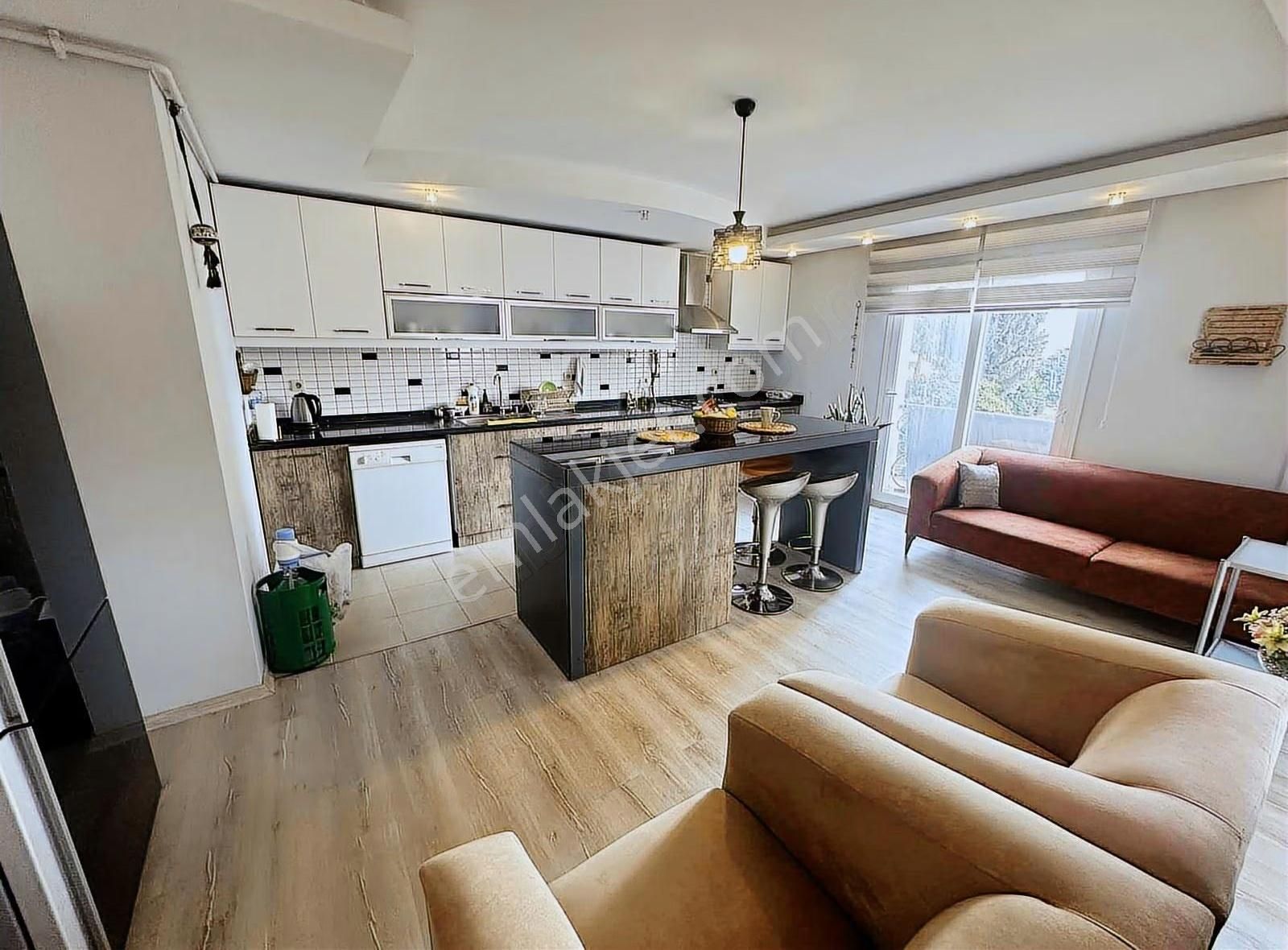 Barajyolunda 3+1 Full Eşyalı Havuzlu Güvenlikli D.gazlı Kiralık