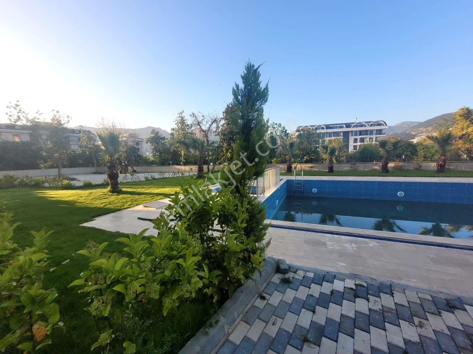 Alanya Oba Sıfır Havuzlu Satılık 3+1 Dubleks Daire - Görsel 4