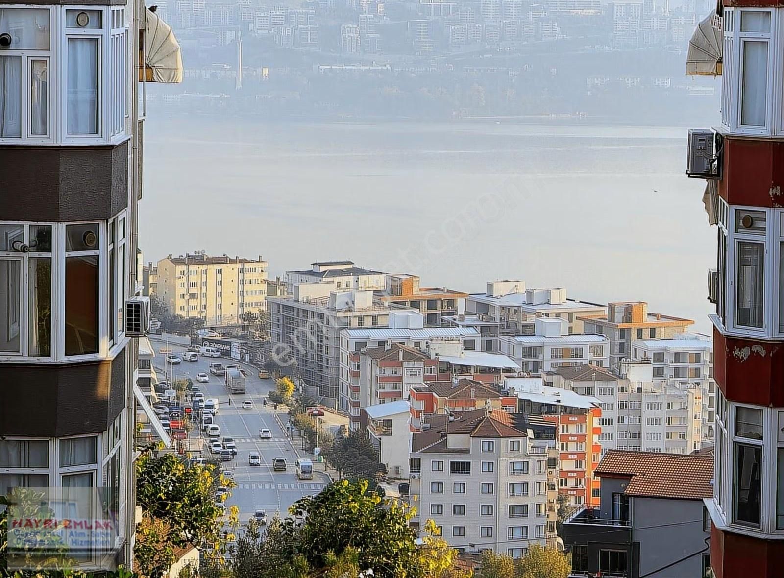 Gemlik Cumhuriyet Mah. Manastır Da 3+1 Satılık Daire