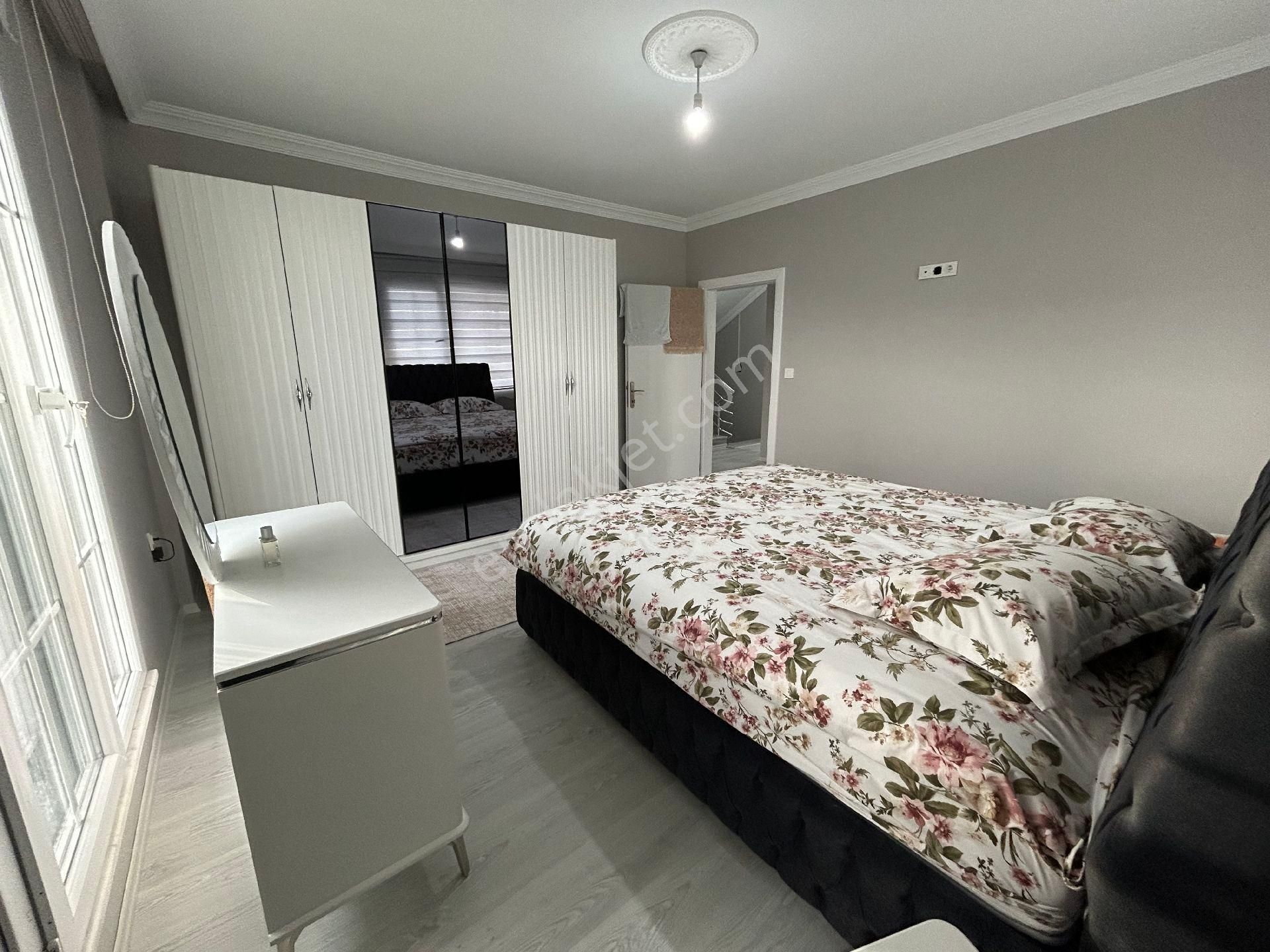 Tripleks Deniz Manzaralı Satılık Villa - Görsel 14