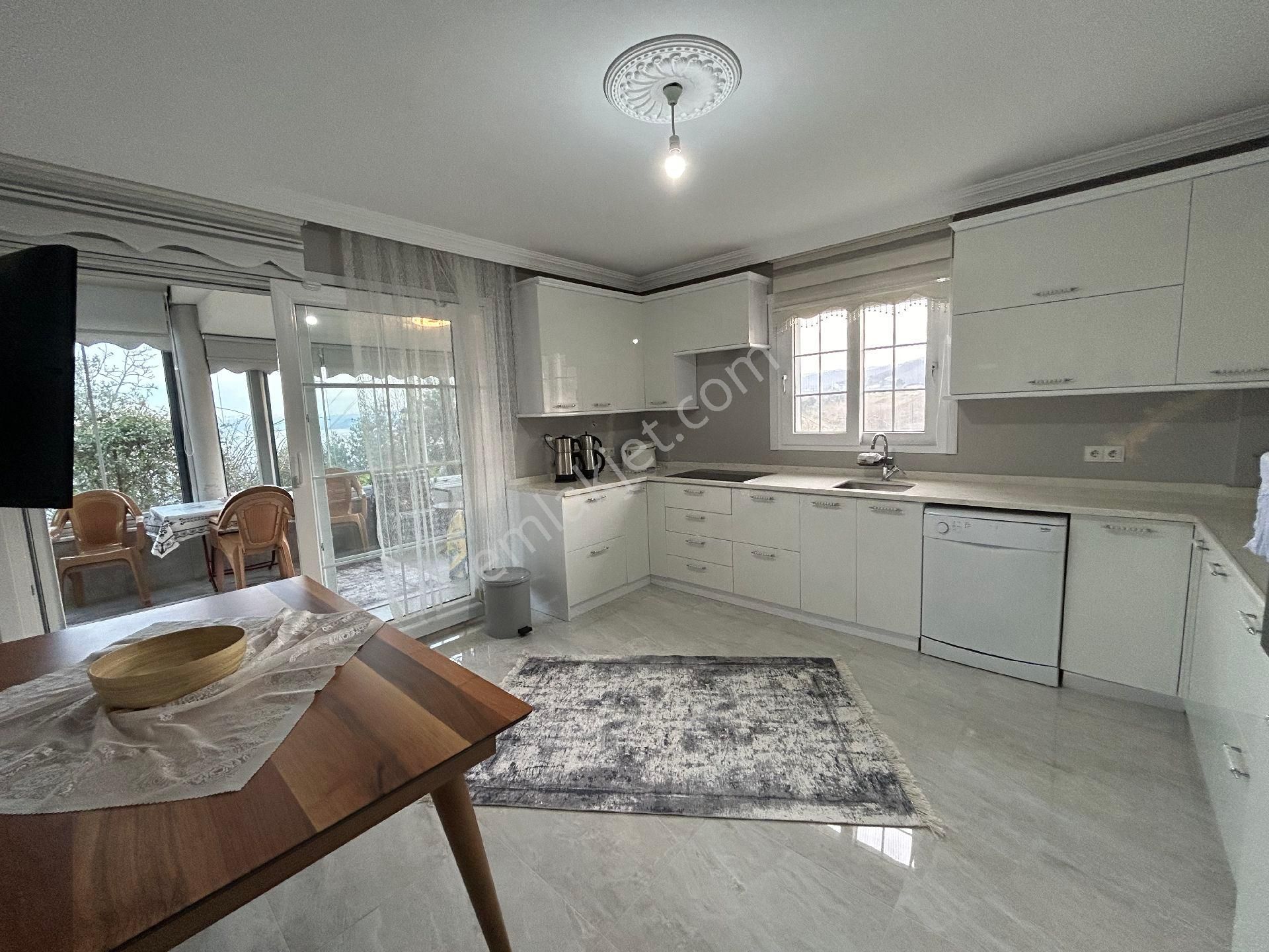 Tripleks Deniz Manzaralı Satılık Villa - Görsel 23