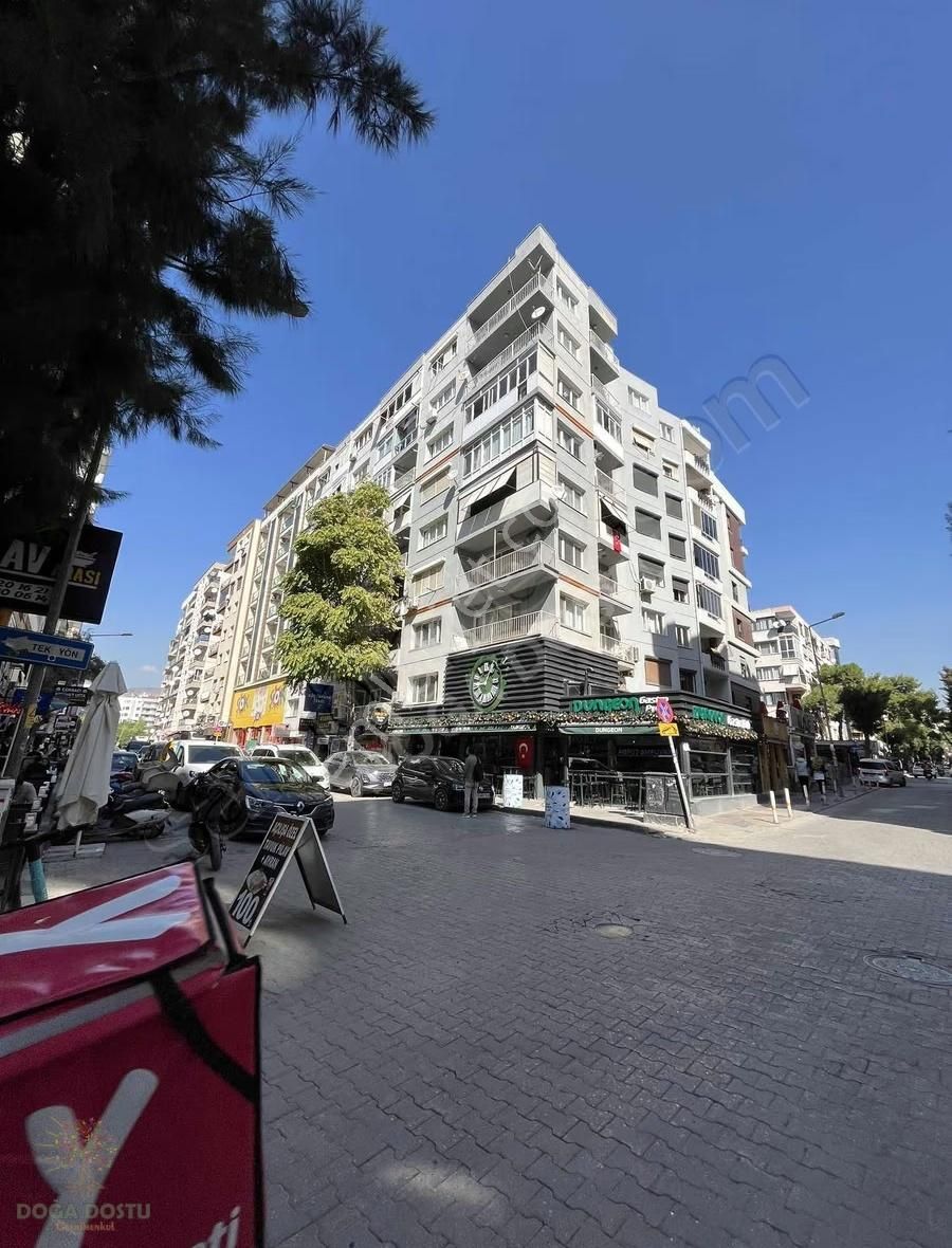 Bornova Süvari Caddesi Küçük Park İçinde Metroya Yakın 2+1 Daire - Görsel 3