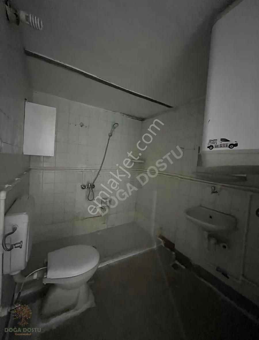 Bornova Süvari Caddesi Küçük Park İçinde Metroya Yakın 2+1 Daire - Görsel 18