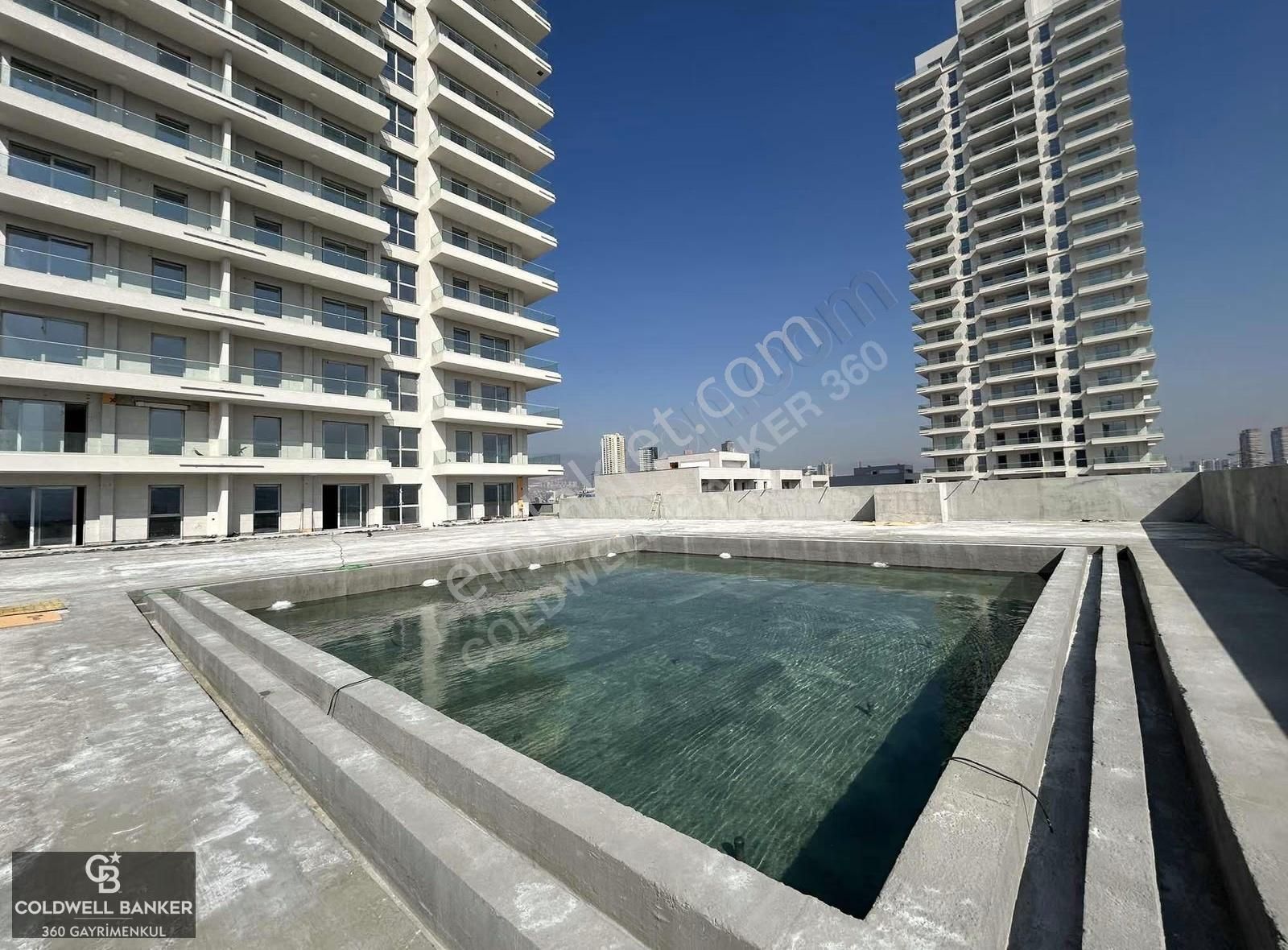 Megapol'de Yatay Bloklarda Satılık 3+1 Daire