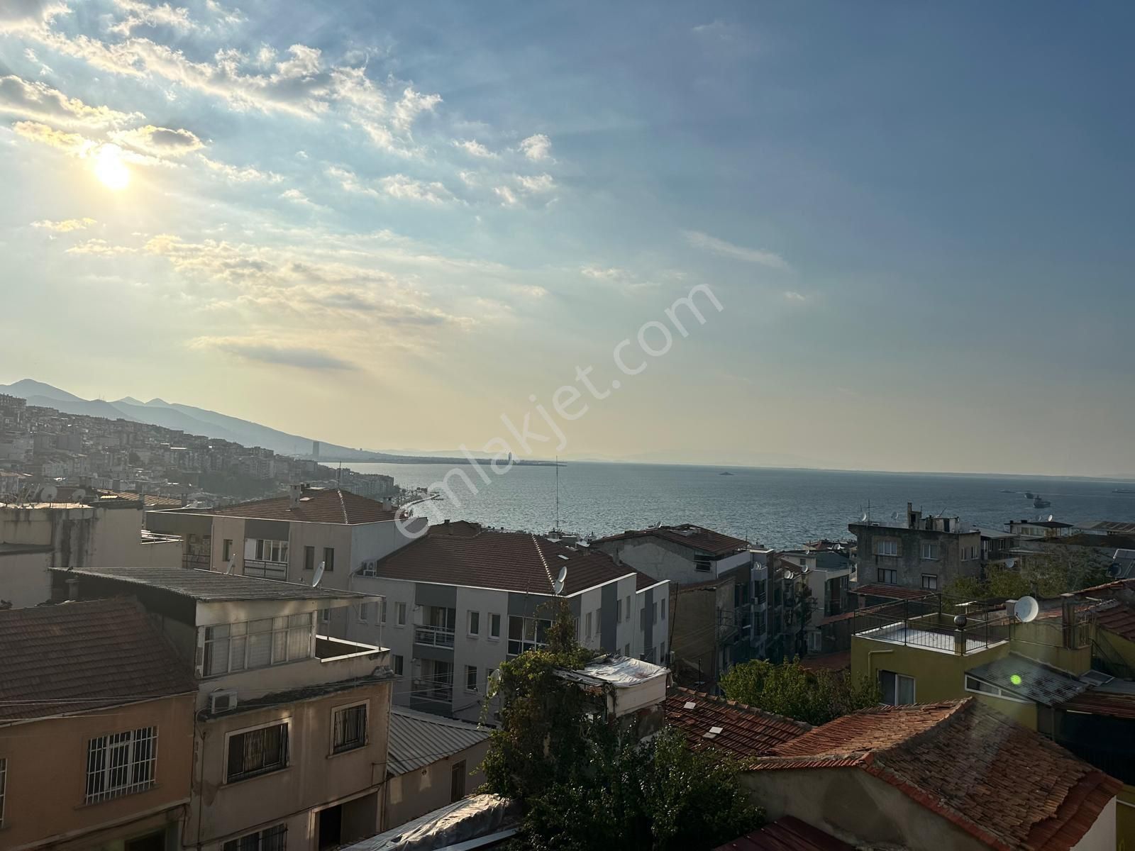 Sahil Ve Tramvay Yakını Bakımlı Deniz Manzaralı Lüx Daire - Görsel 5