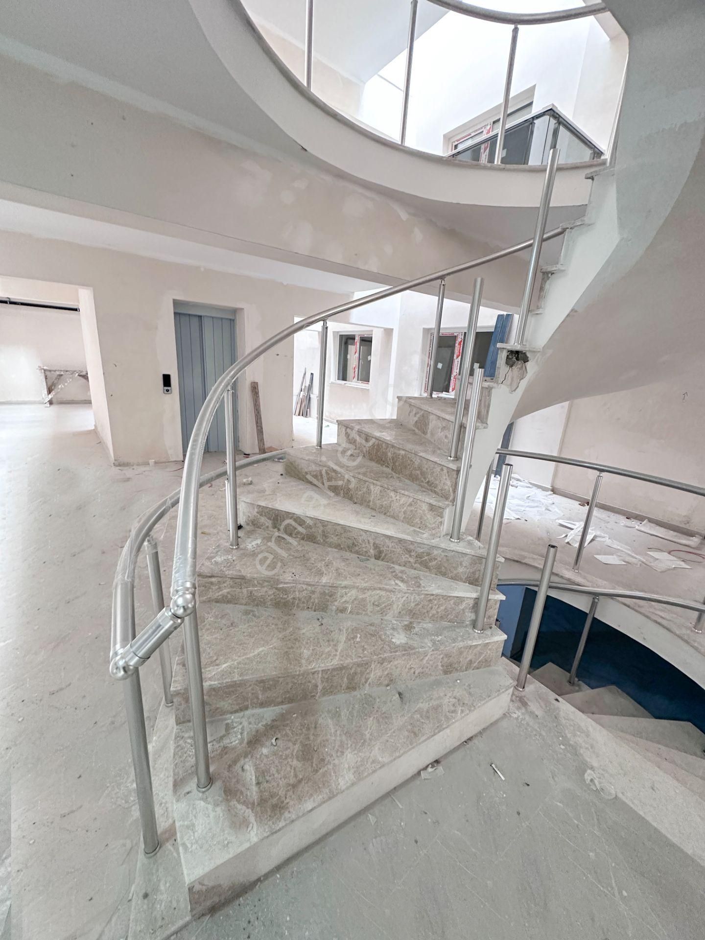 Mert Uçar'dan Satılık Seyrek Merkez De Sıfır 1+1 Daireler - Görsel 5