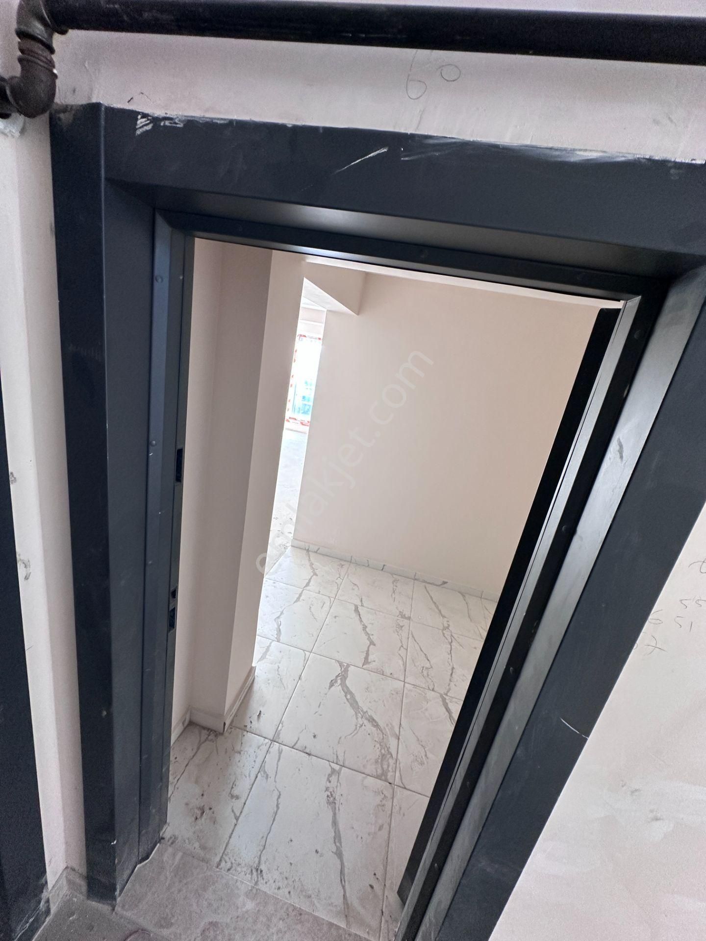 Mert Uçar'dan Satılık Seyrek Merkez De Sıfır 1+1 Daireler - Görsel 7