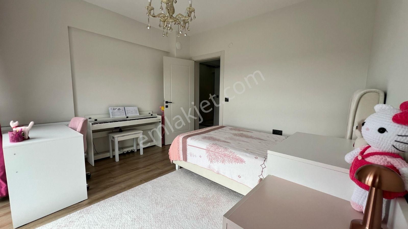 Menemen Koyunderede Satılık Daire 3+1 Havuzlu Lüks Sitede - Görsel 15