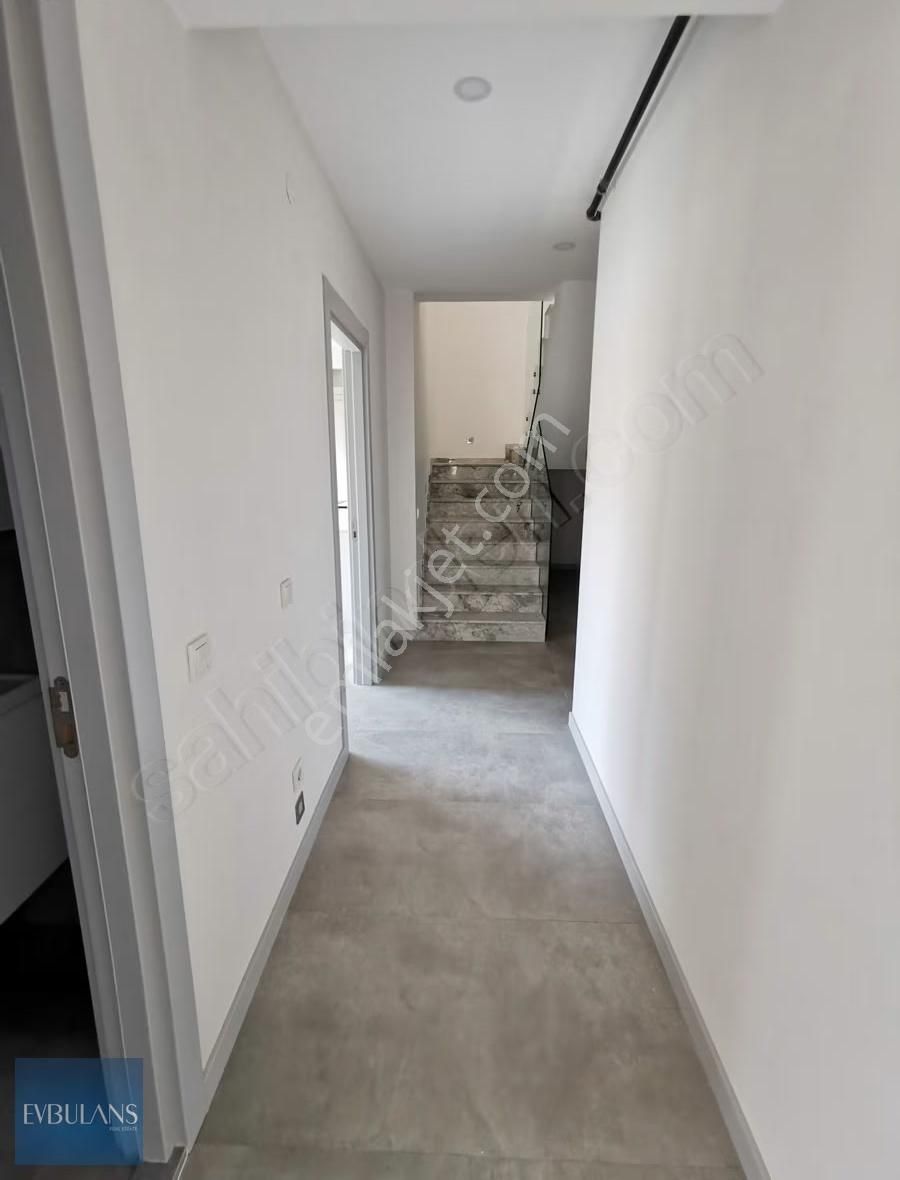 Girne Caddesi Paraleli Merkezi Konum 185 M2 3+1 Lüx Dub. Daire - Görsel 11