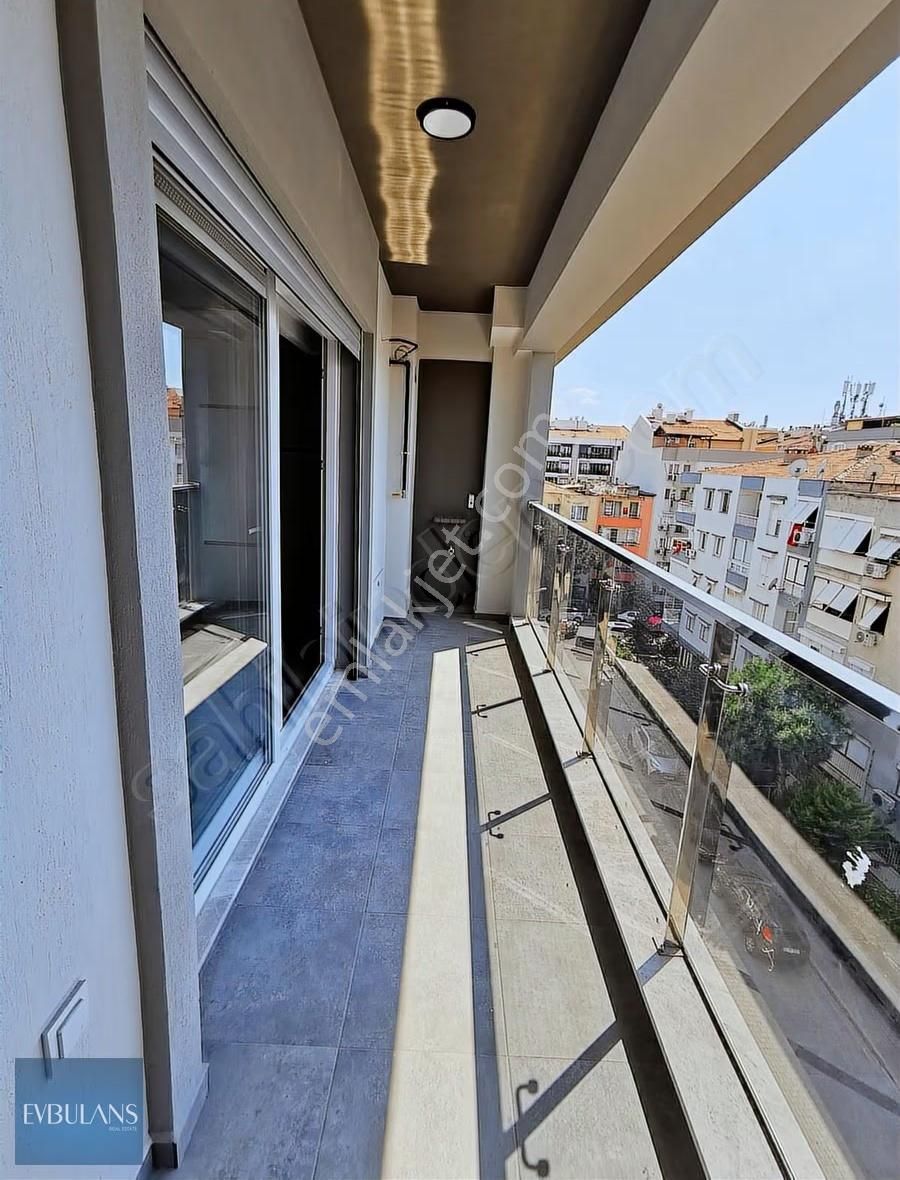 Girne Caddesi Paraleli Merkezi Konum 185 M2 3+1 Lüx Dub. Daire - Görsel 15