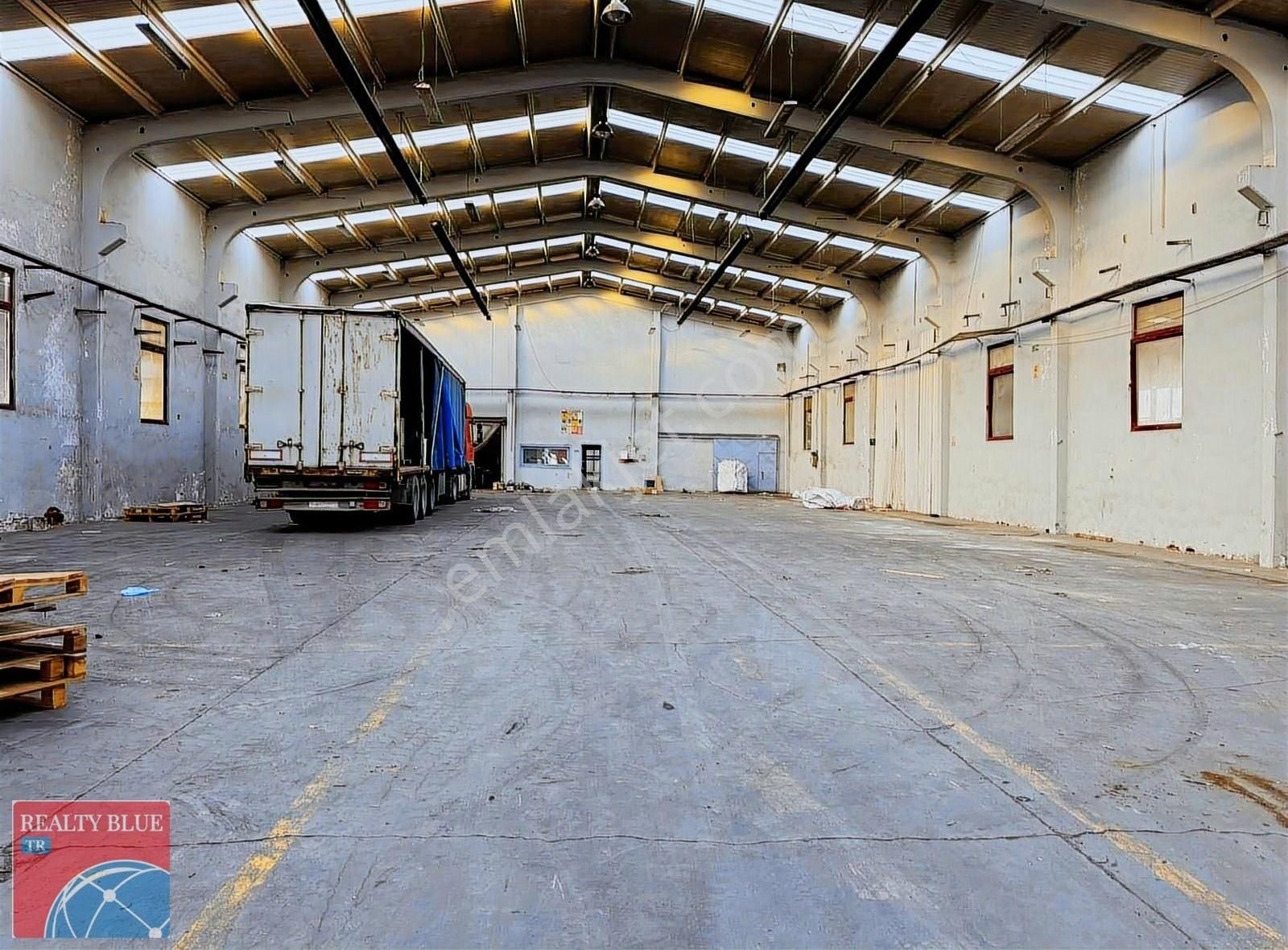 Kocaeli Gebze'de Kiralık 10.000 M2 Depo & Fabrika - Görsel 2