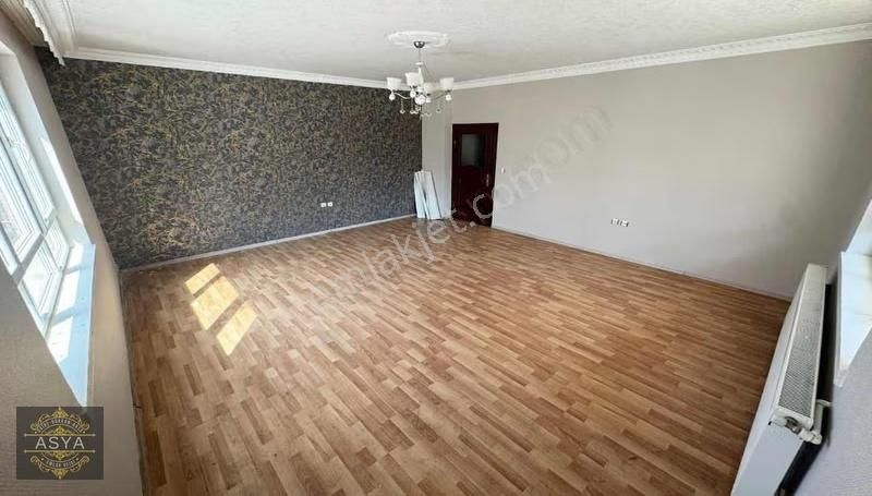 Ufuktepe Cadde Önü Kat Konumunda Full Yapılı Ön Cephe 3+1 - Görsel 2