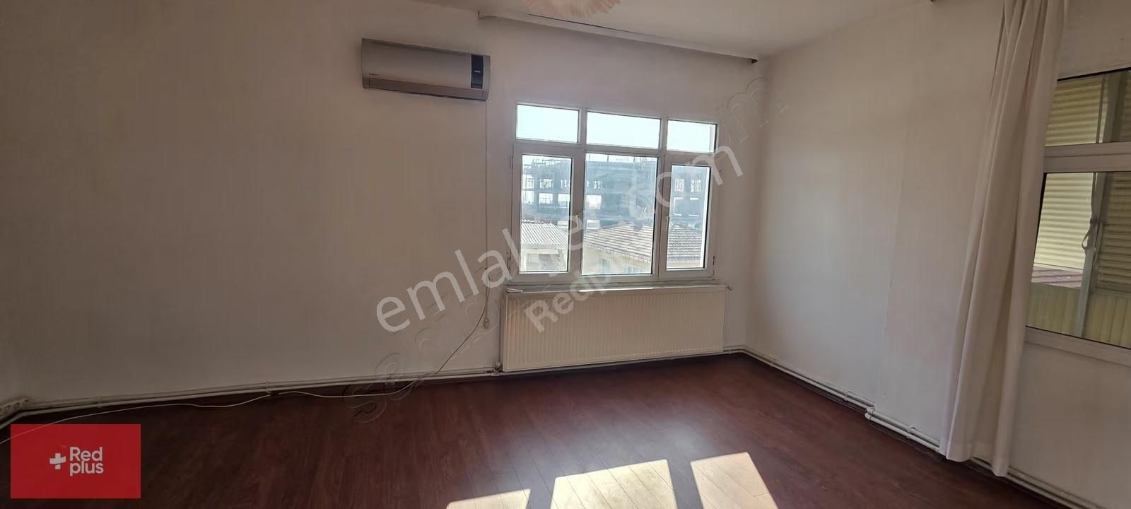 Redplus Büyükçekmece Fatih Mah.kıyı Marine Manzaralı 3+1 Kiralık - Görsel 24