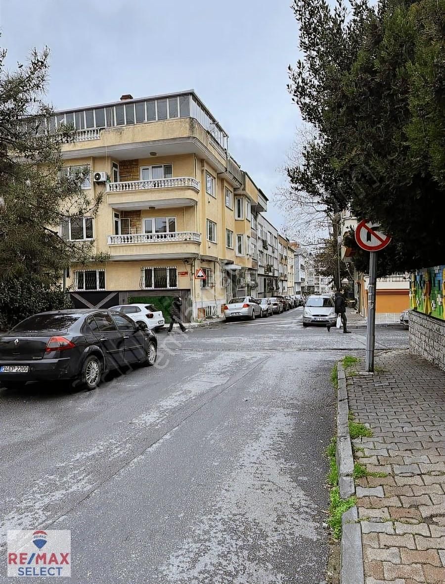 Yeşilköy'de Betonarme Yapıda Satılık Köşk - Görsel 12