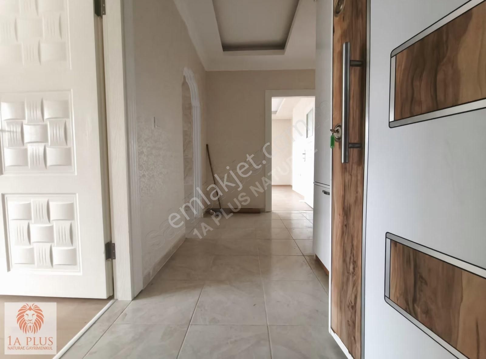 Aydoğmuş'ta 3+1-140 M2 1.kat Tramvay'a Ve Servislere 300 Metre - Görsel 2