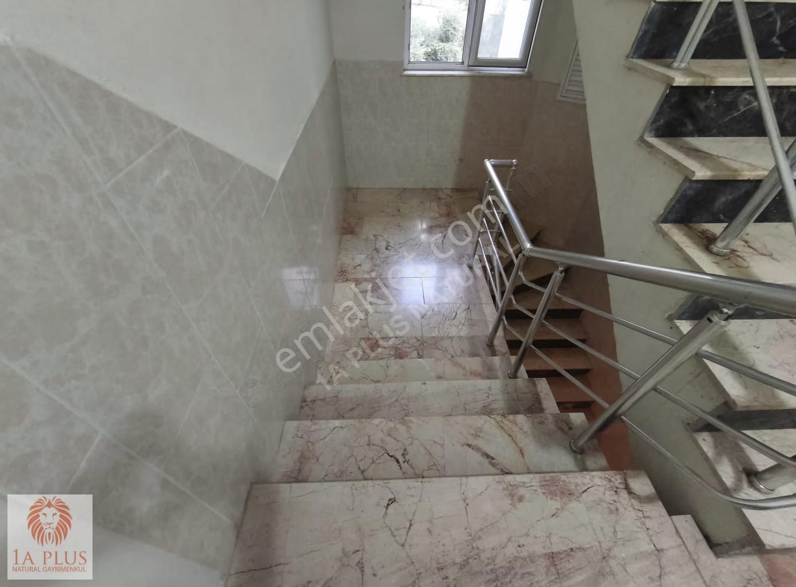 Aydoğmuş'ta 3+1-140 M2 1.kat Tramvay'a Ve Servislere 300 Metre - Görsel 3