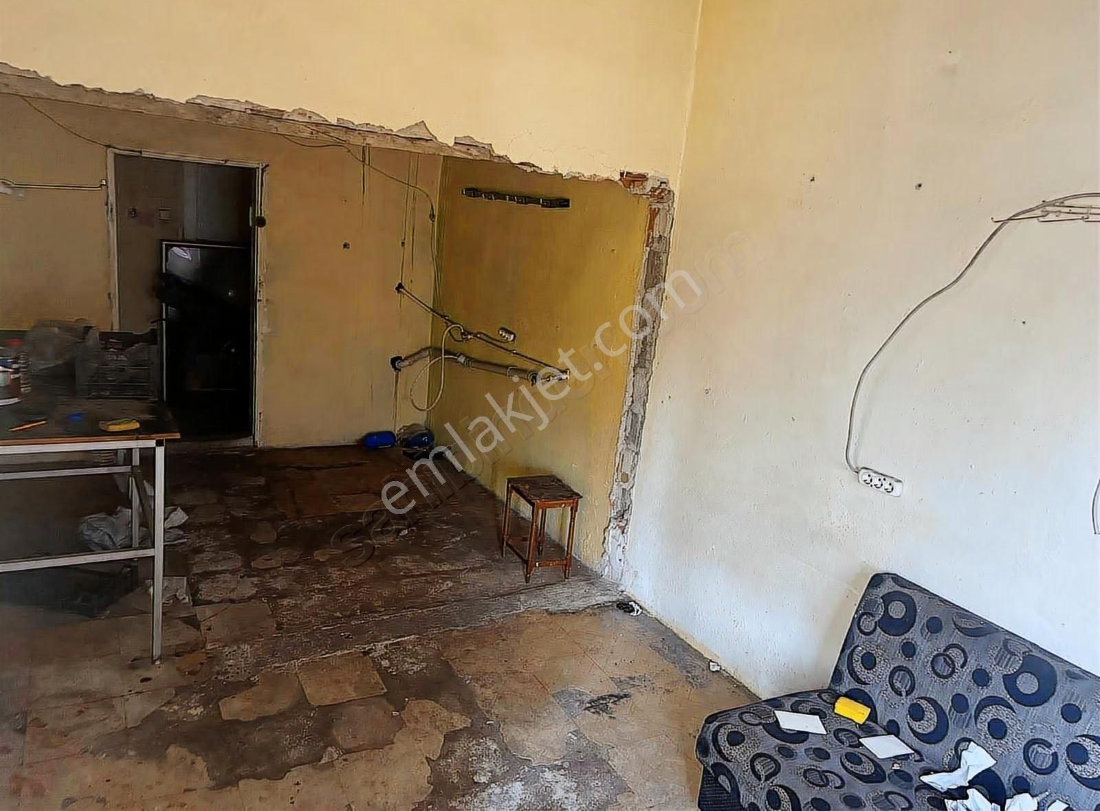 Bursa Osmangazi Fatih Mahallesi Kiralık Boş Dükkan Cade Üstü - Görsel 3