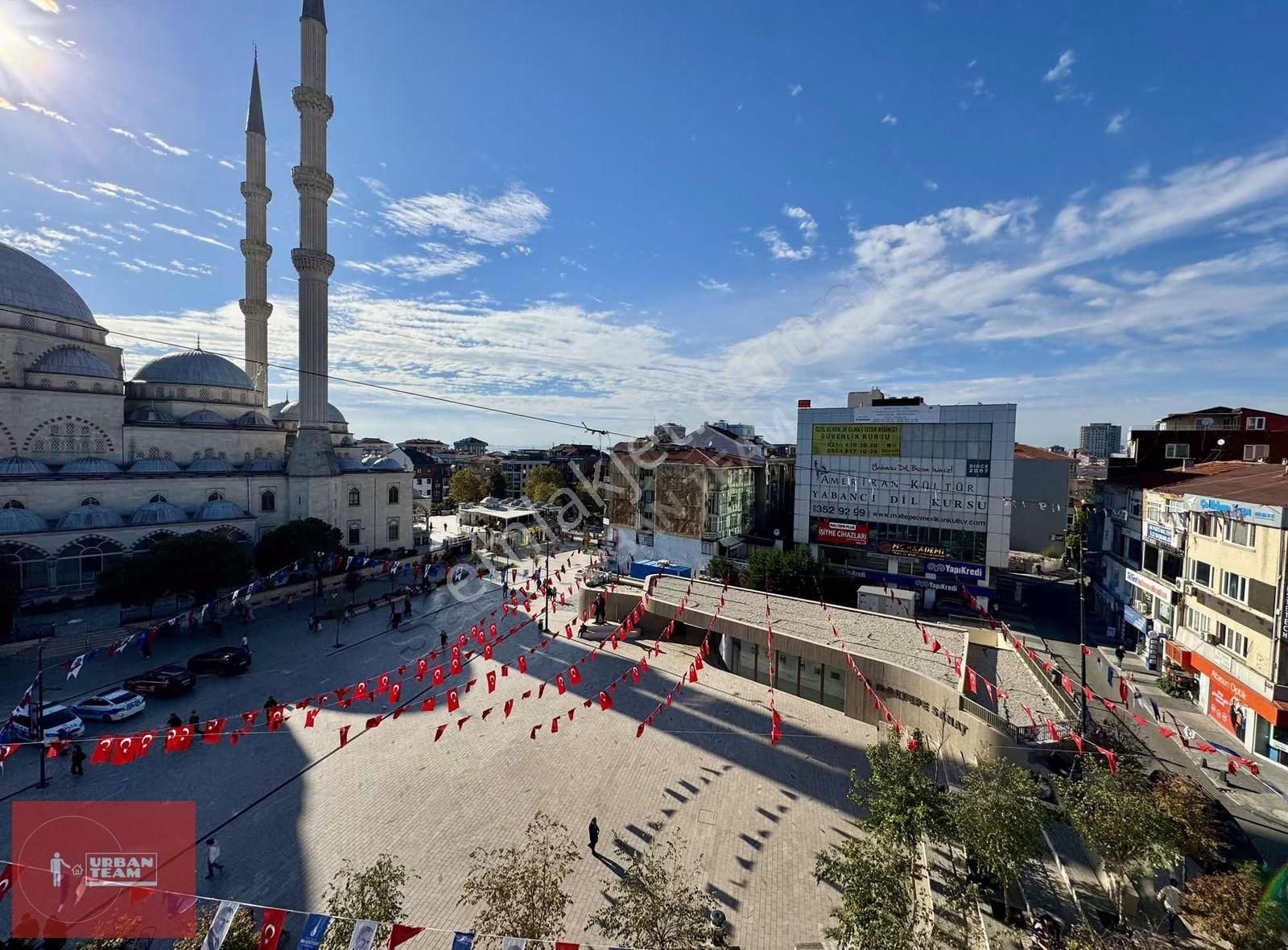 Maltepe Cumhuriyet Meydanında Yenilenmiş Ön Cephe Ofis Kiralık - Görsel 9