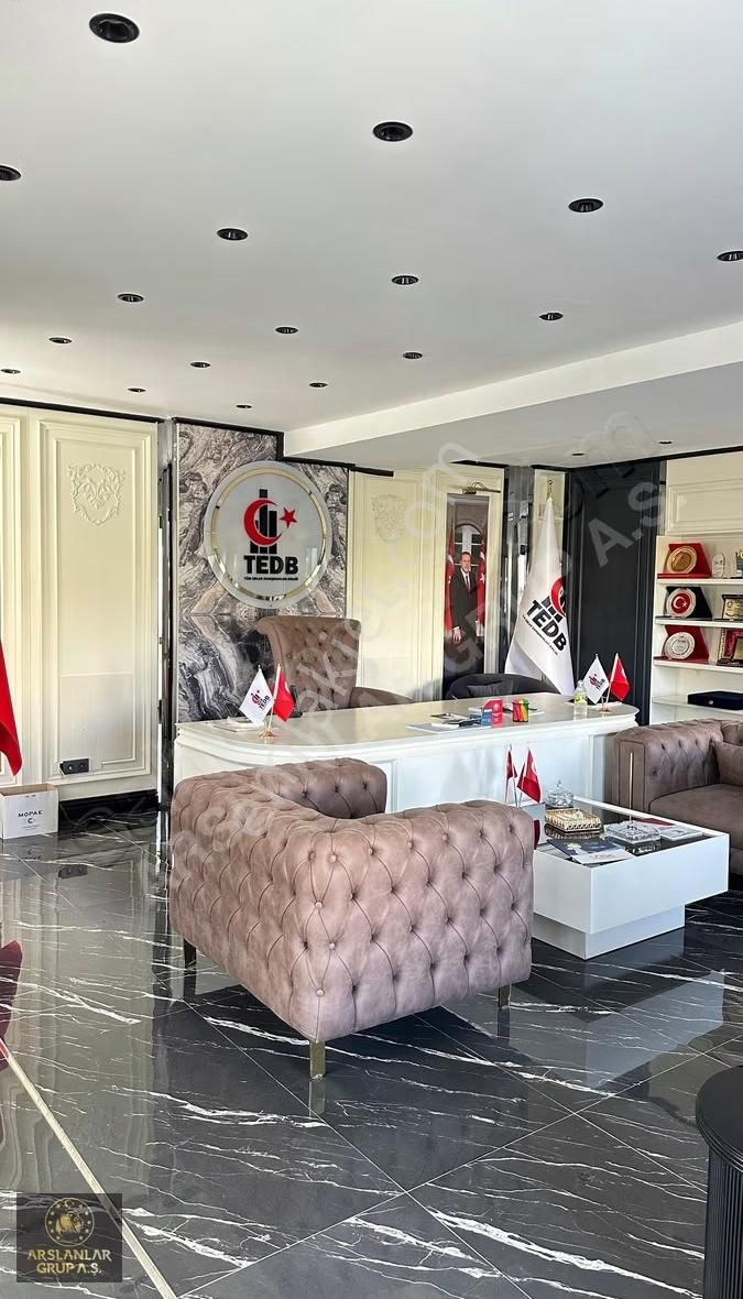 Arslanlar Grup A.ş.'den İncek'te Eşsiz Konumda Şirket Binası - Görsel 29