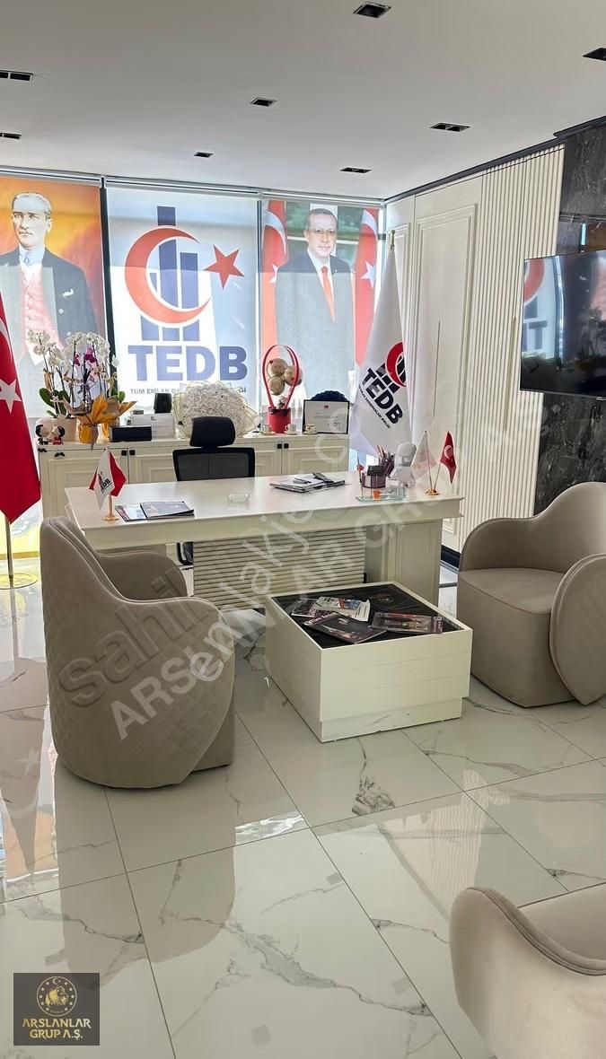 Arslanlar Grup A.ş.'den İncek'te Eşsiz Konumda Şirket Binası - Görsel 30
