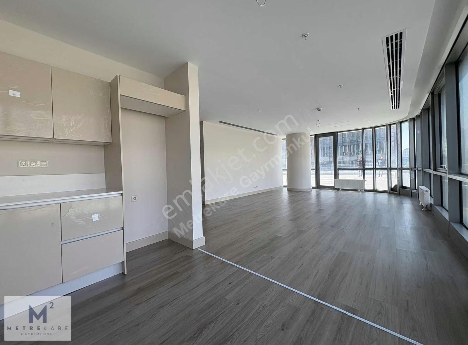 Kağıthane Ferko Line Kiralık 2+1 Ofis İş Yeri Teraslı