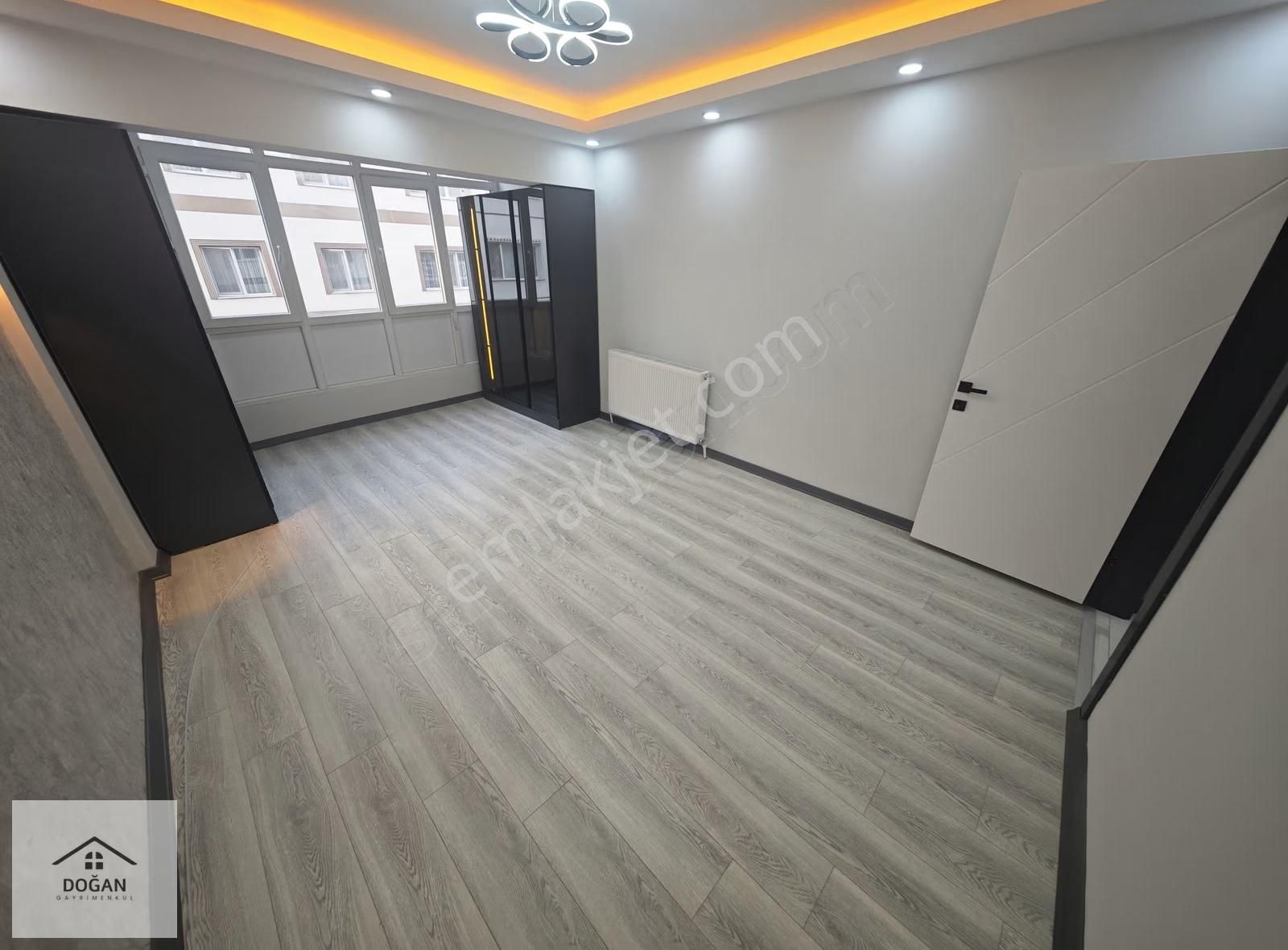 Sincan Plevne'de Ara Katta Çok Geniş Satılık 3+1 Ultra Lüx Daire - Görsel 12