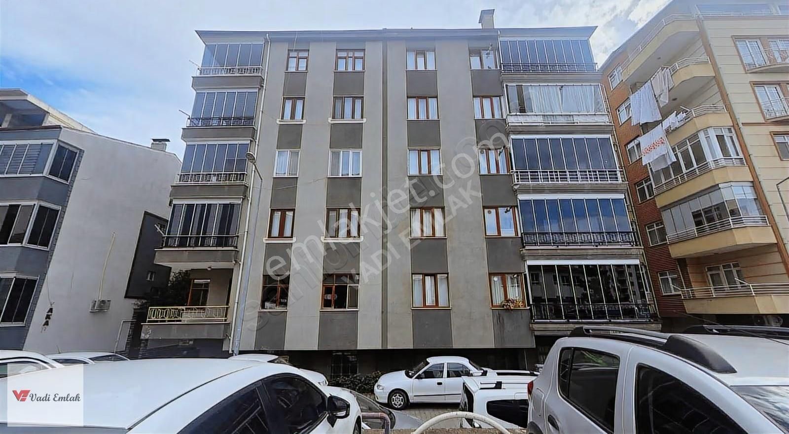 Vadi Emlak'tan Kütüphane Karşısında Satılık 2+1 Daire - Görsel 9