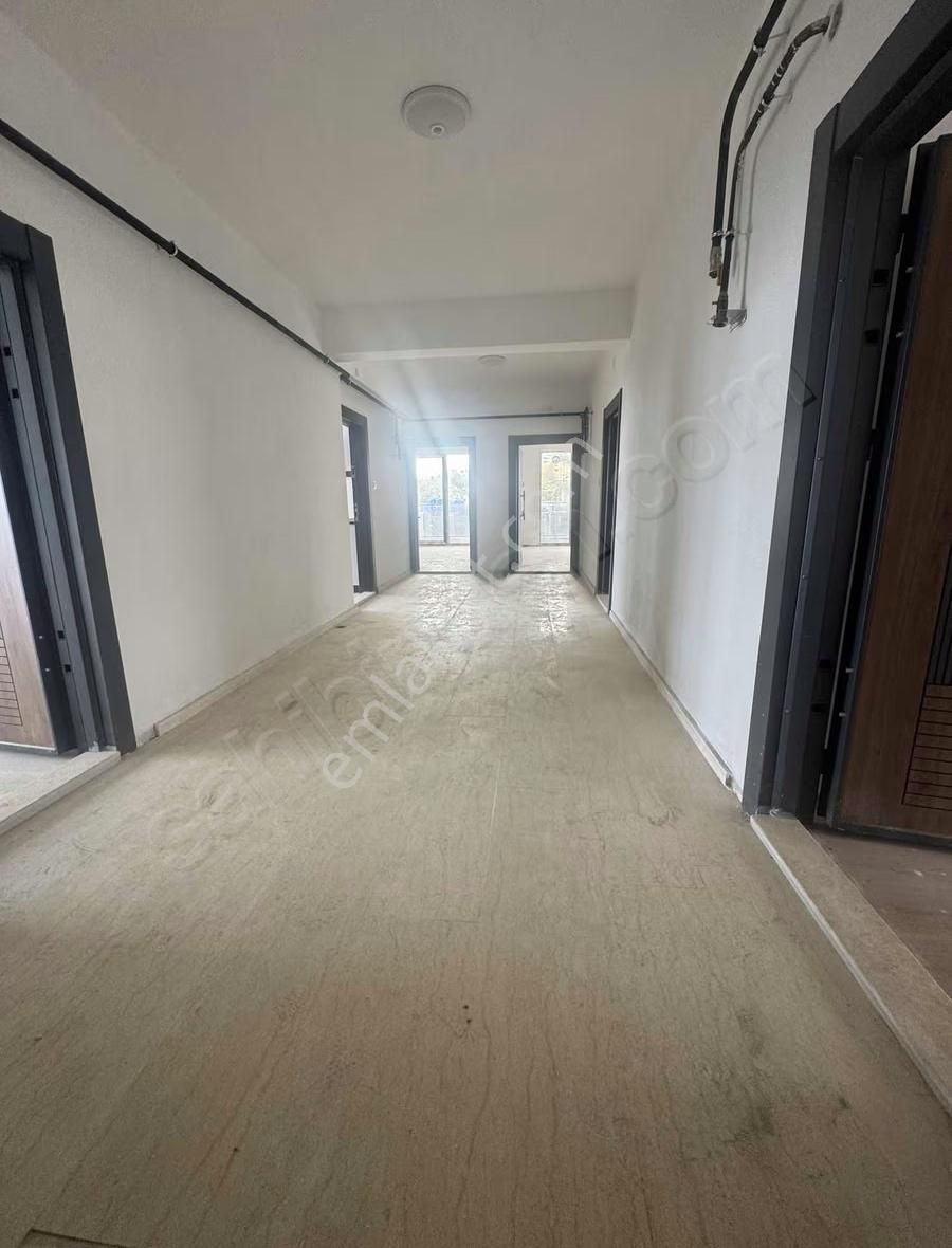 Tema Emlaktan Barbaros Mah Deniz Manzaralı Satılık 1+1 Daire - Görsel 3