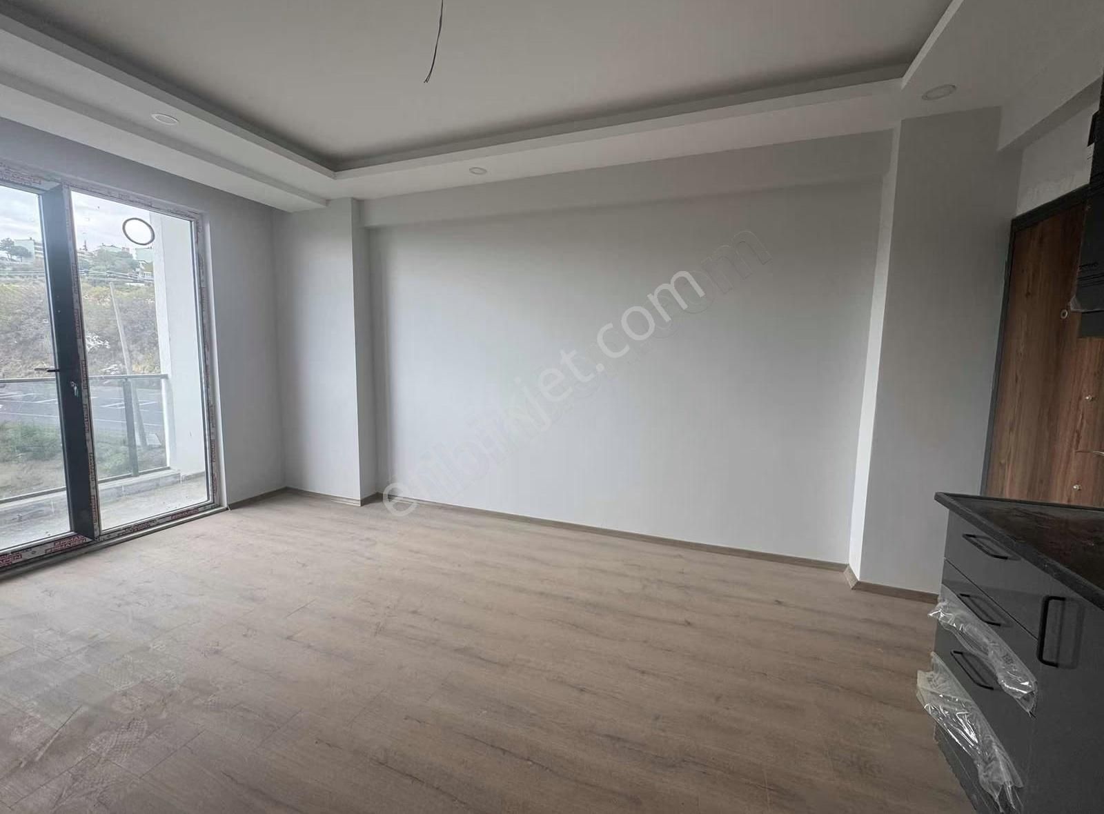 Tema Emlaktan Barbaros Mah Deniz Manzaralı Satılık 1+1 Daire - Görsel 9