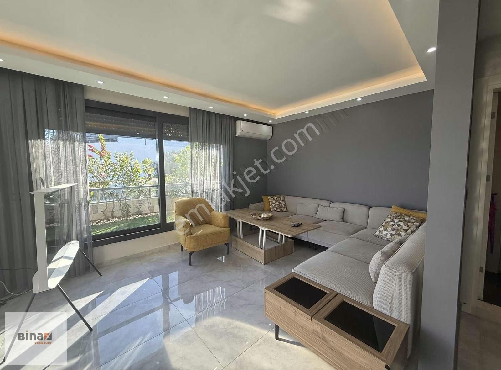 Doğanbey'de Deniz Manzaralı Havuzlu Villa - Görsel 2