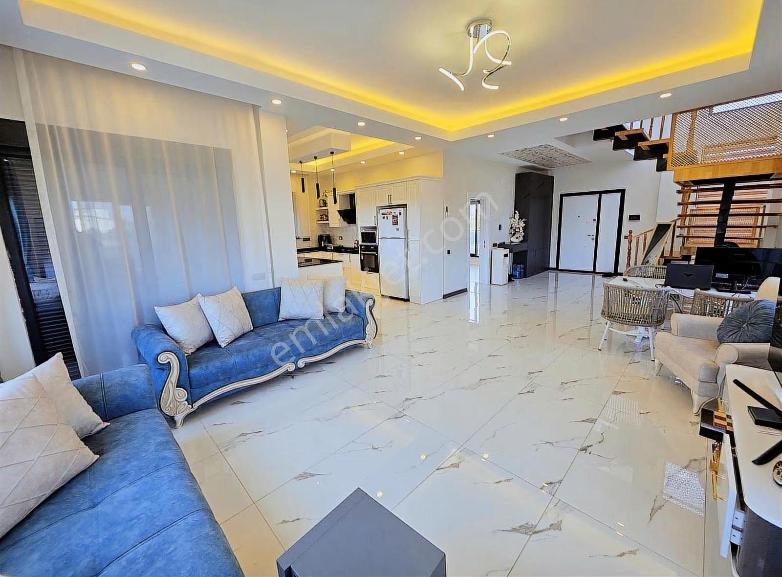 Yetişen Alır / 4+1 Müstakil Havuzlu Villa/ Ful Eşyalı - Görsel 10