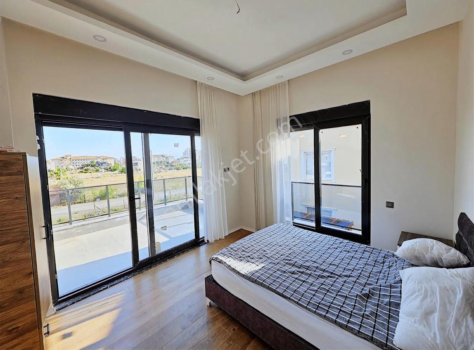 Yetişen Alır / 4+1 Müstakil Havuzlu Villa/ Ful Eşyalı - Görsel 15