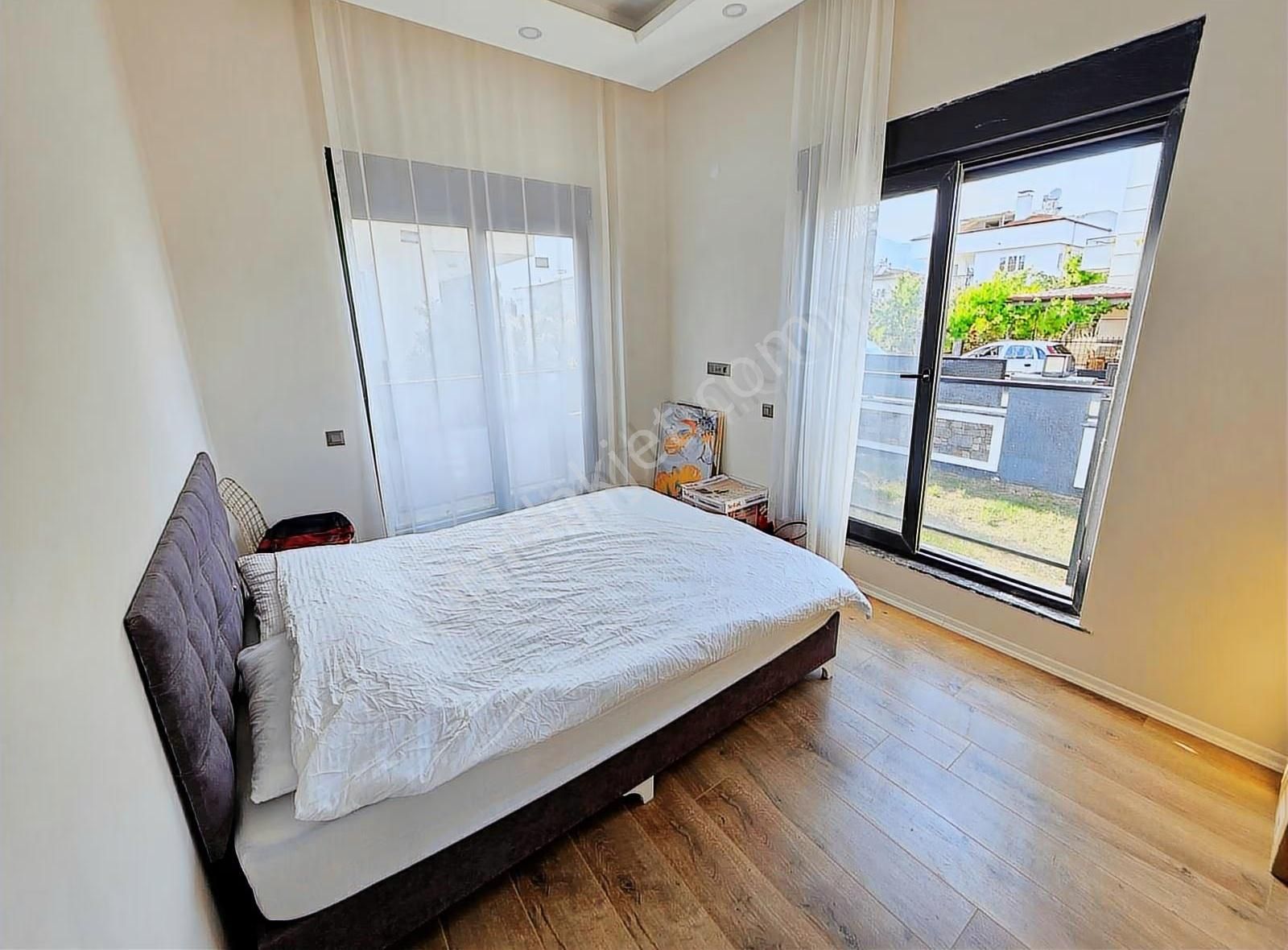 Yetişen Alır / 4+1 Müstakil Havuzlu Villa/ Ful Eşyalı - Görsel 25