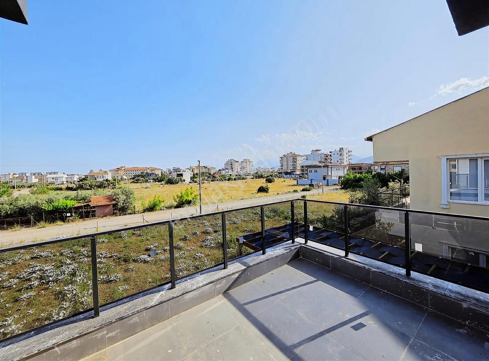 Yetişen Alır / 4+1 Müstakil Havuzlu Villa/ Ful Eşyalı - Görsel 14