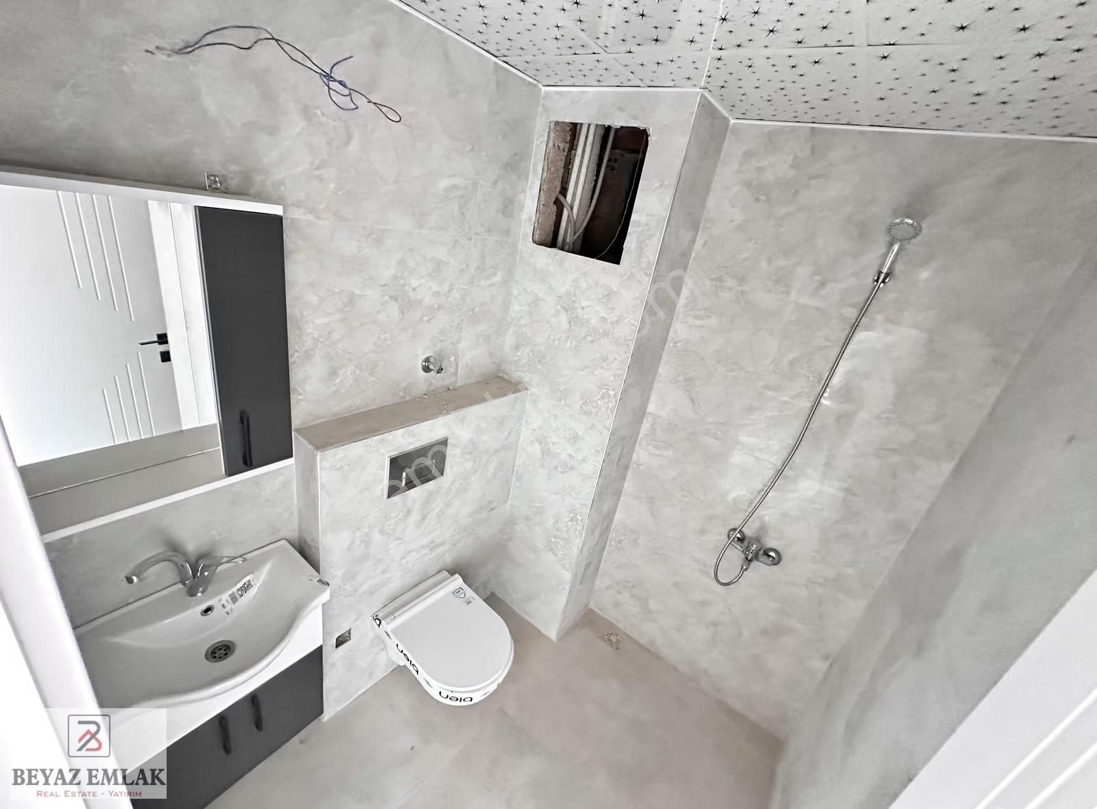 Demirel Mh. Havuzlu Ebeveyn Banyolu Asansörlü Sıfır 2+1 Daire - Görsel 16