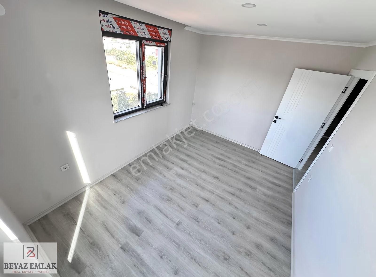 Demirel Mh. Havuzlu Ebeveyn Banyolu Asansörlü Sıfır 2+1 Daire - Görsel 11